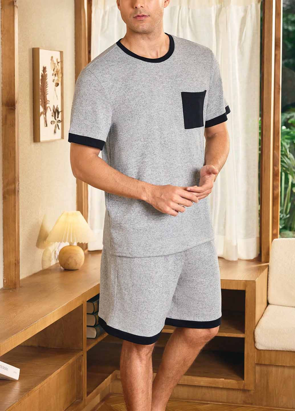 Сірий демісезонний костюм (футболка, шорти) SHEIN