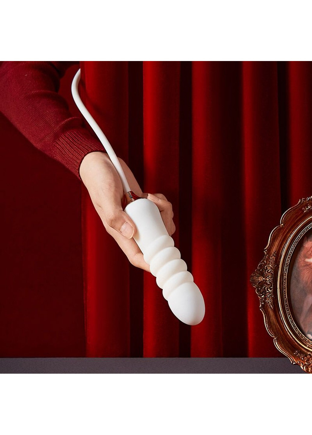 Пульсатор з вакуумним стимулятором Cathy White на гнучкому з'єднанні KisToy (254734235)