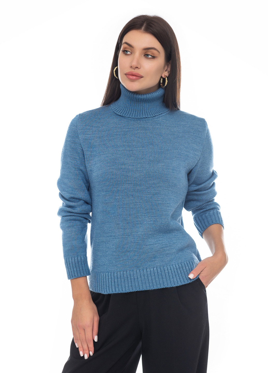 Сіро-голубий зимовий класичний жіночий светр SVTR
