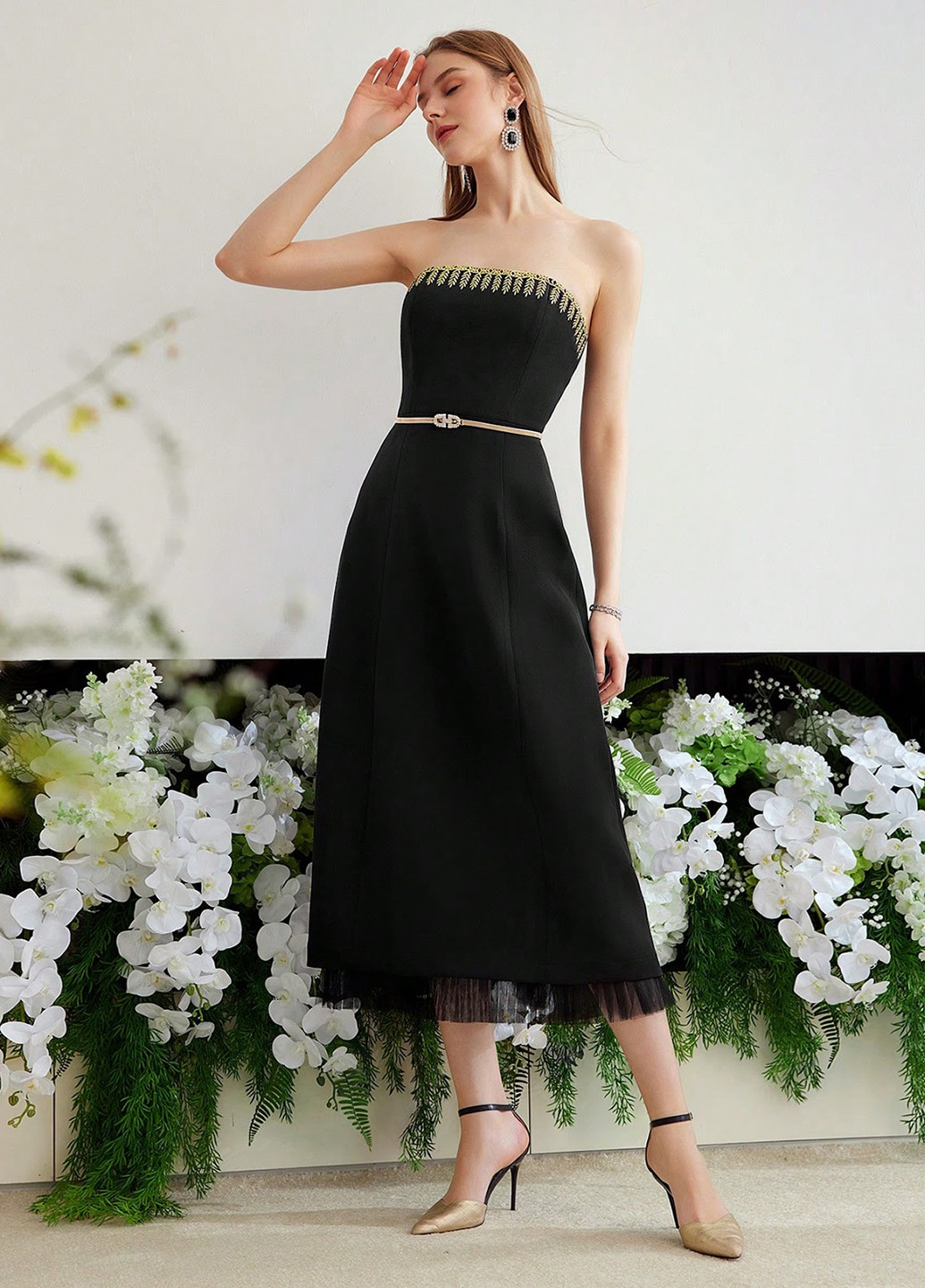 Чорна коктейльна, вечірня сукня з відкритими плечима SHEIN однотонна