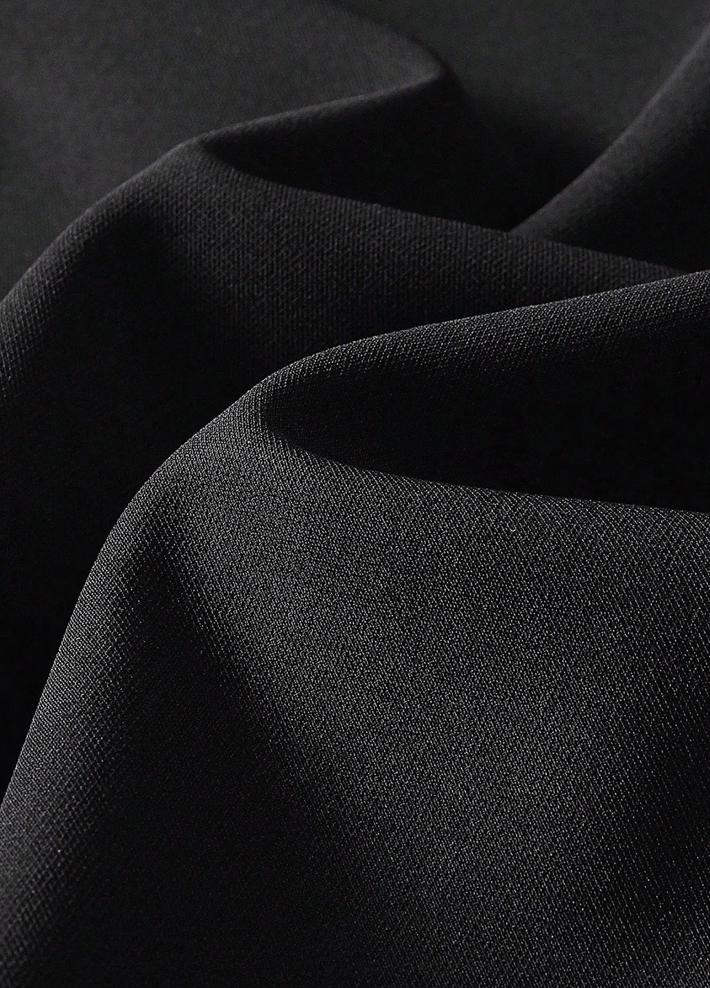 Чорна коктейльна, вечірня сукня з відкритими плечима SHEIN однотонна