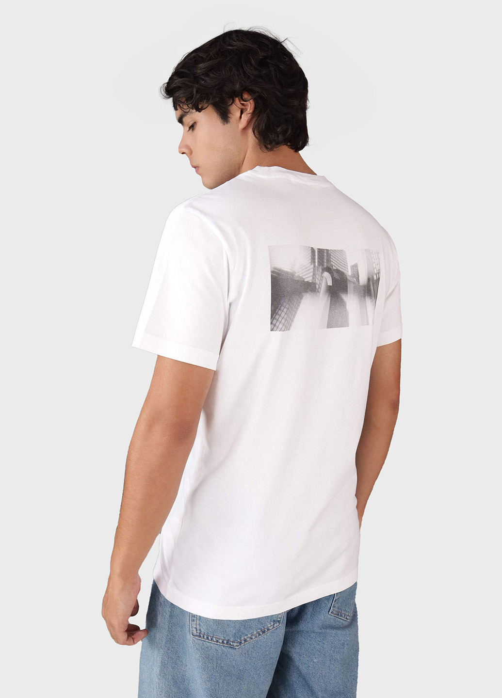 Белая футболка Calvin Klein Jeans