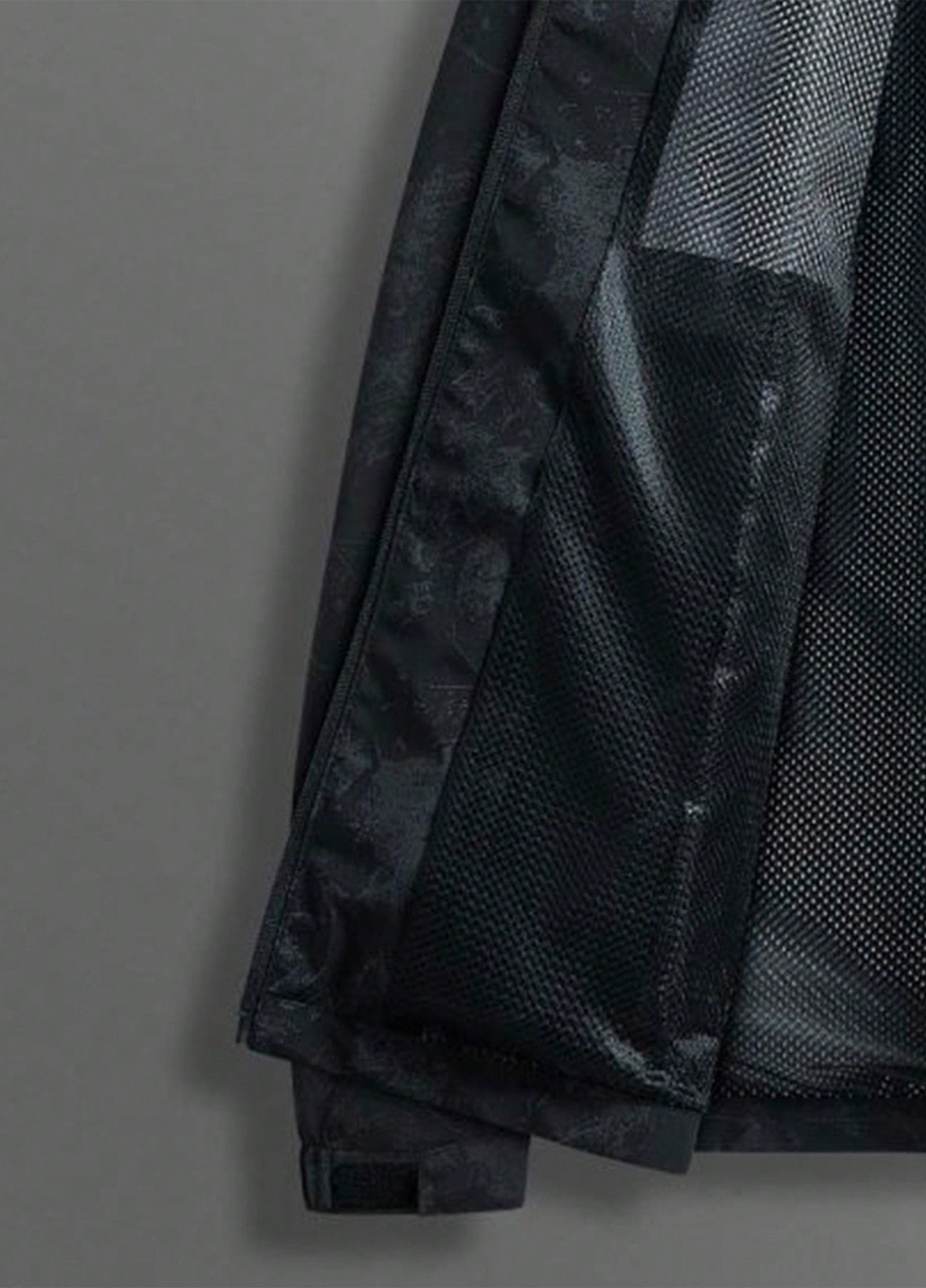 Чорна демісезонна куртка SHEIN