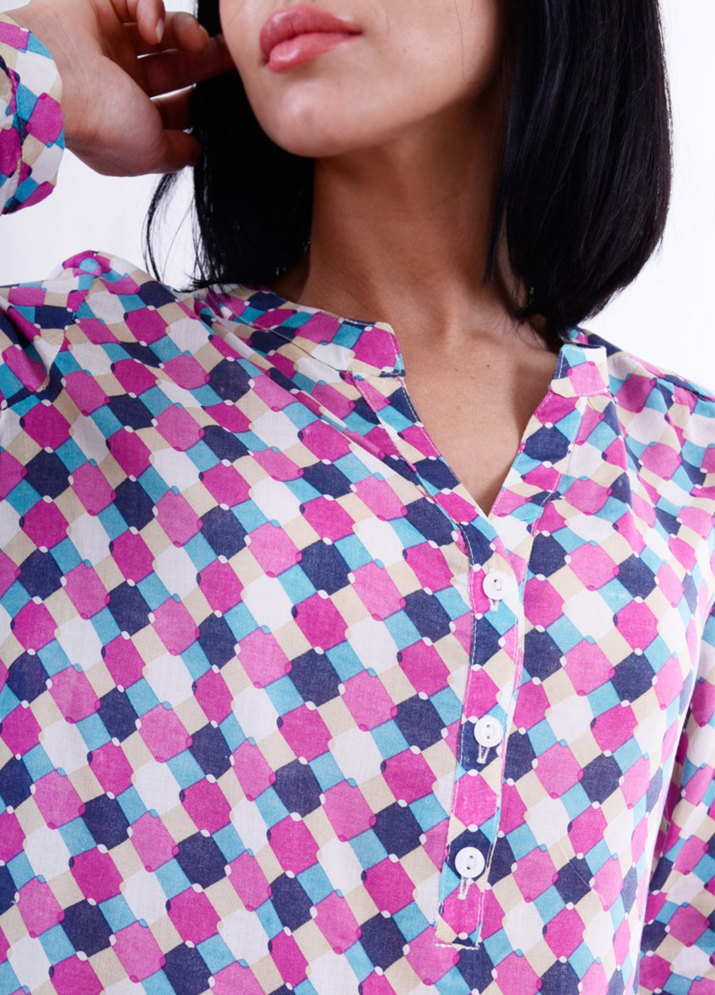 Рожево-лілова літня блуза зі штапелю з геометричним принтом Luxik