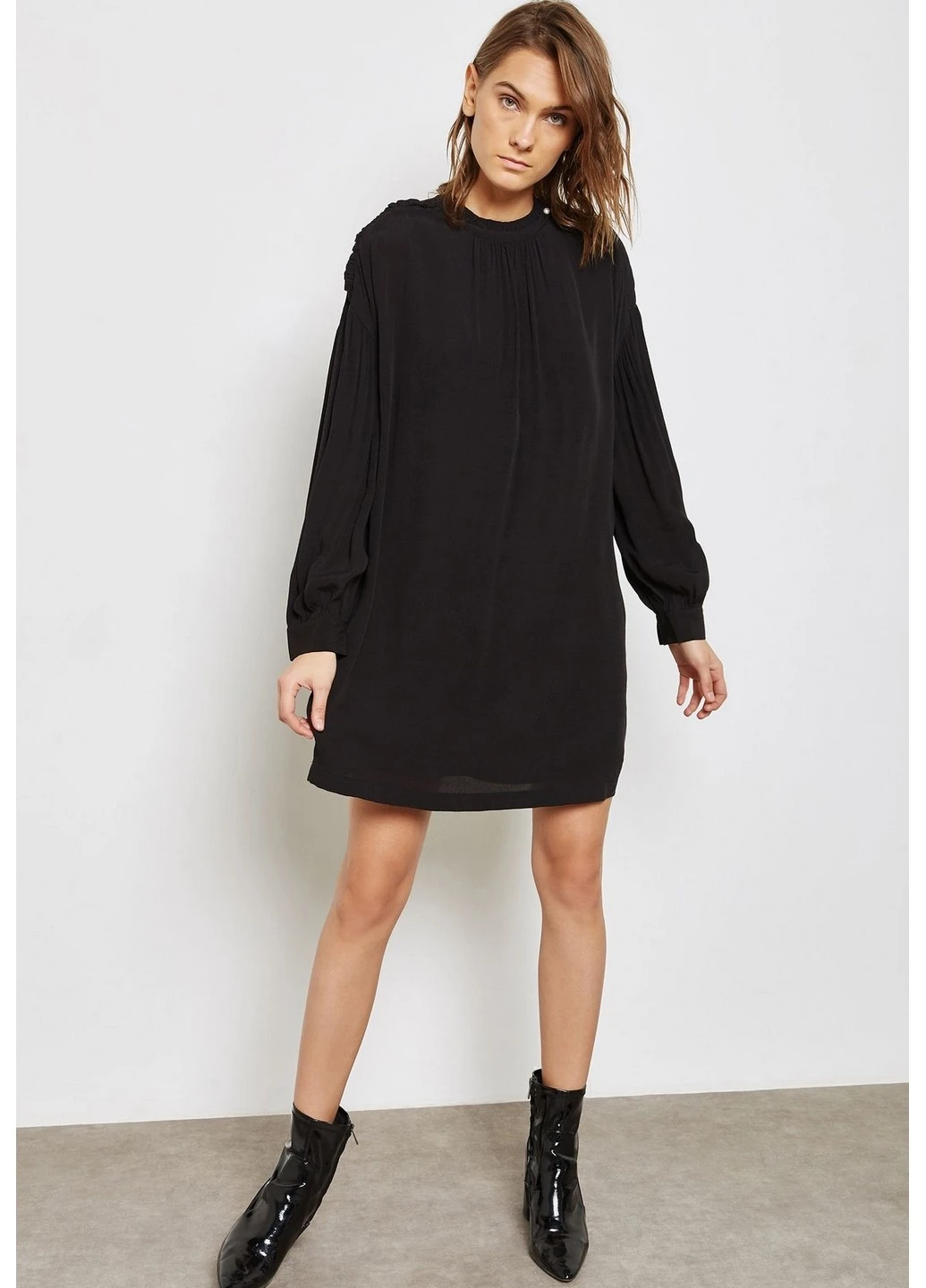Черное кэжуал платье Mango однотонное