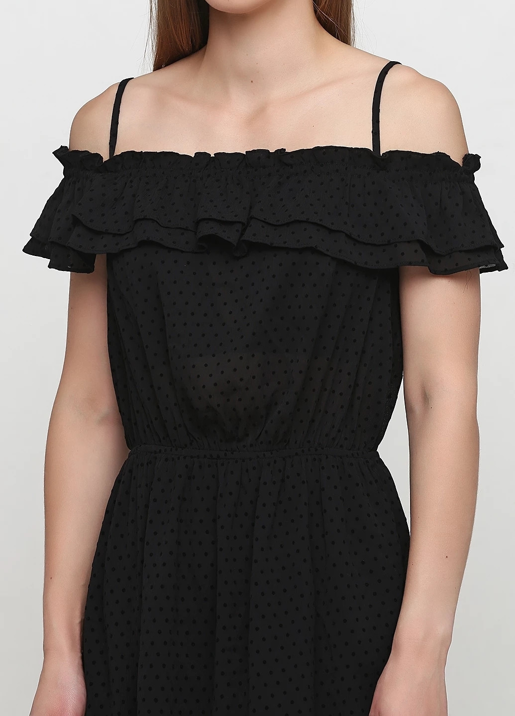 Черное кэжуал платье с открытыми плечами H&M однотонное