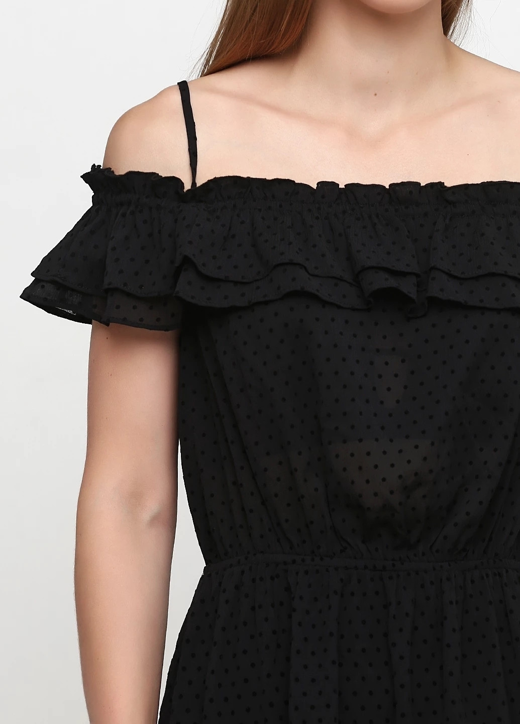 Черное кэжуал платье с открытыми плечами H&M однотонное