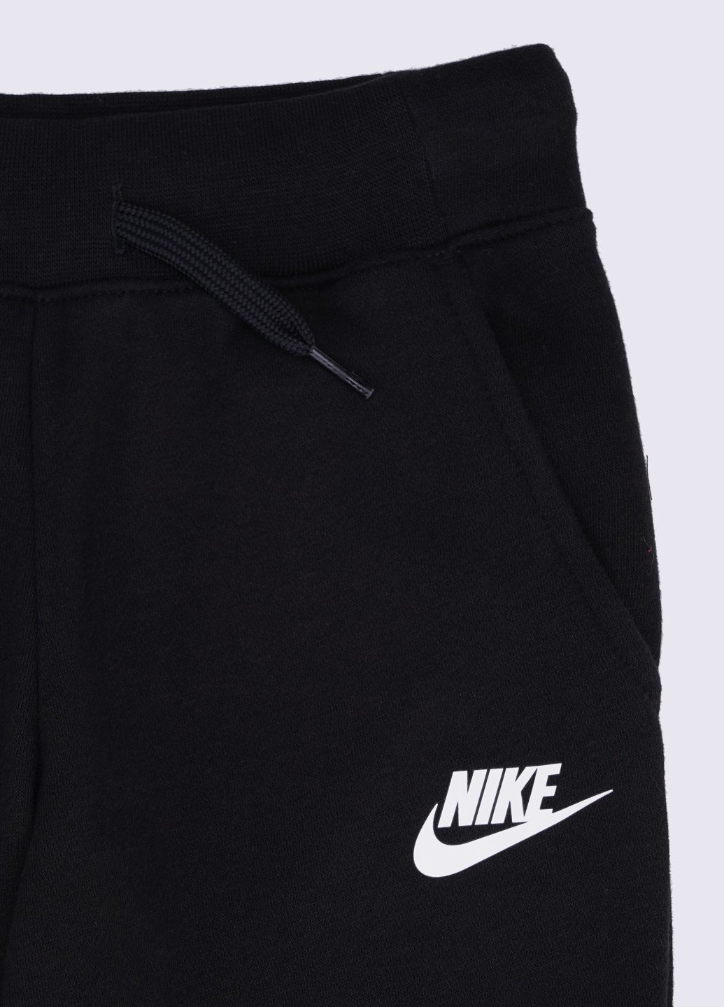 Черные спортивные демисезонные брюки джоггеры Nike