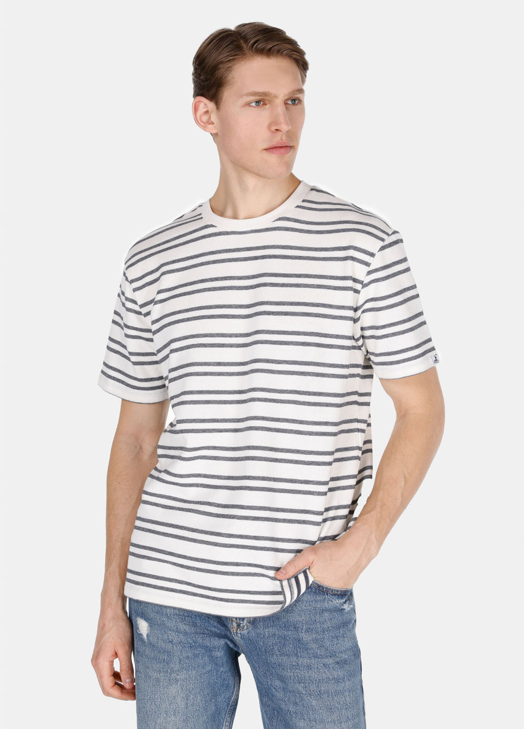 Белая футболка Colin's