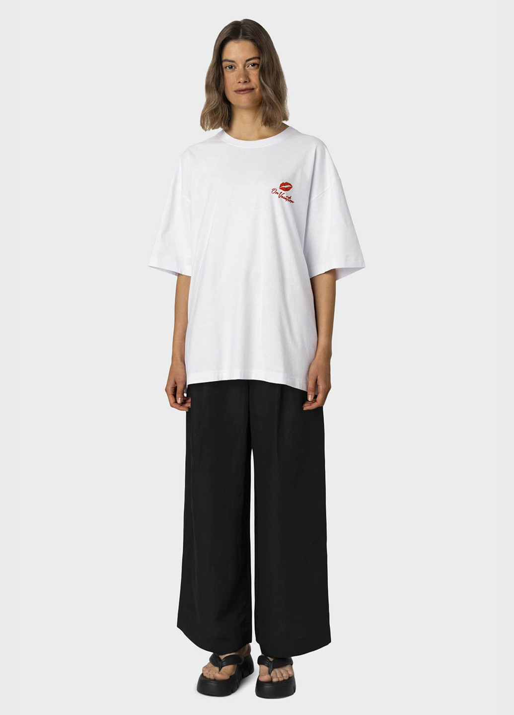 Футболка On Vacation (332382374)