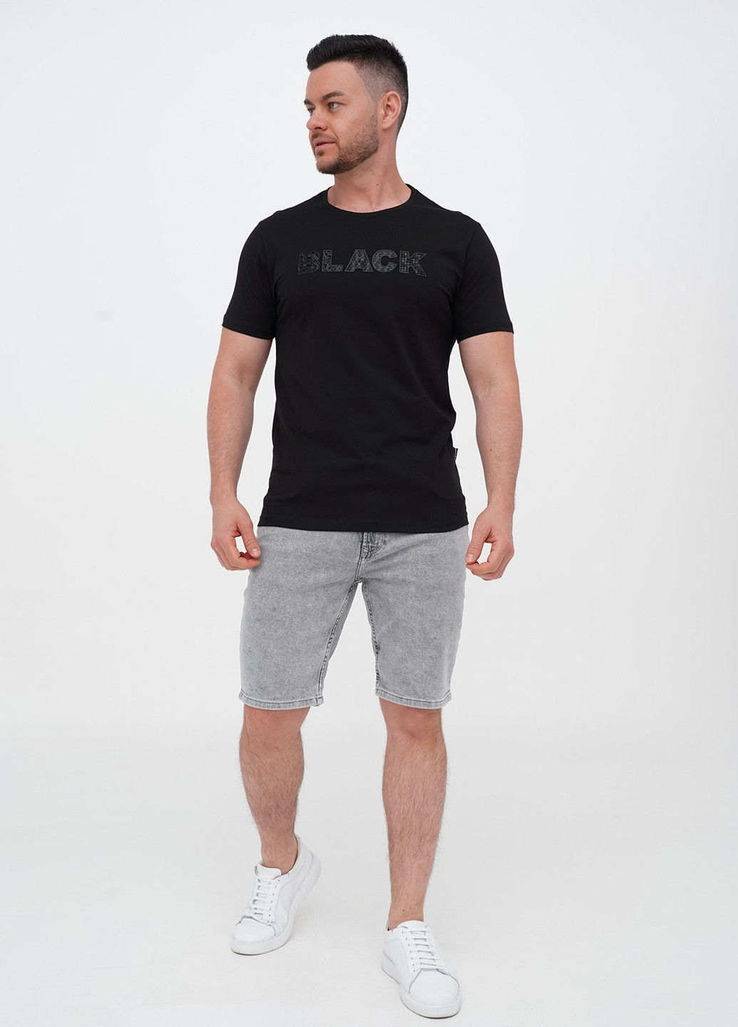 Черная футболка Trend Collection