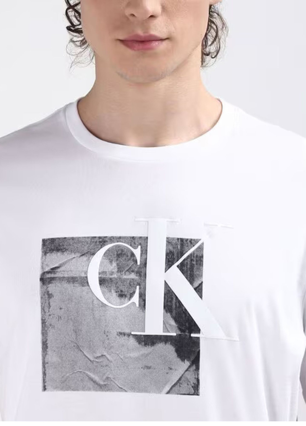 Белая футболка Calvin Klein