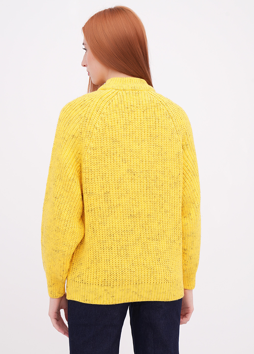 Желтый зимний свитер EQUILIBRI