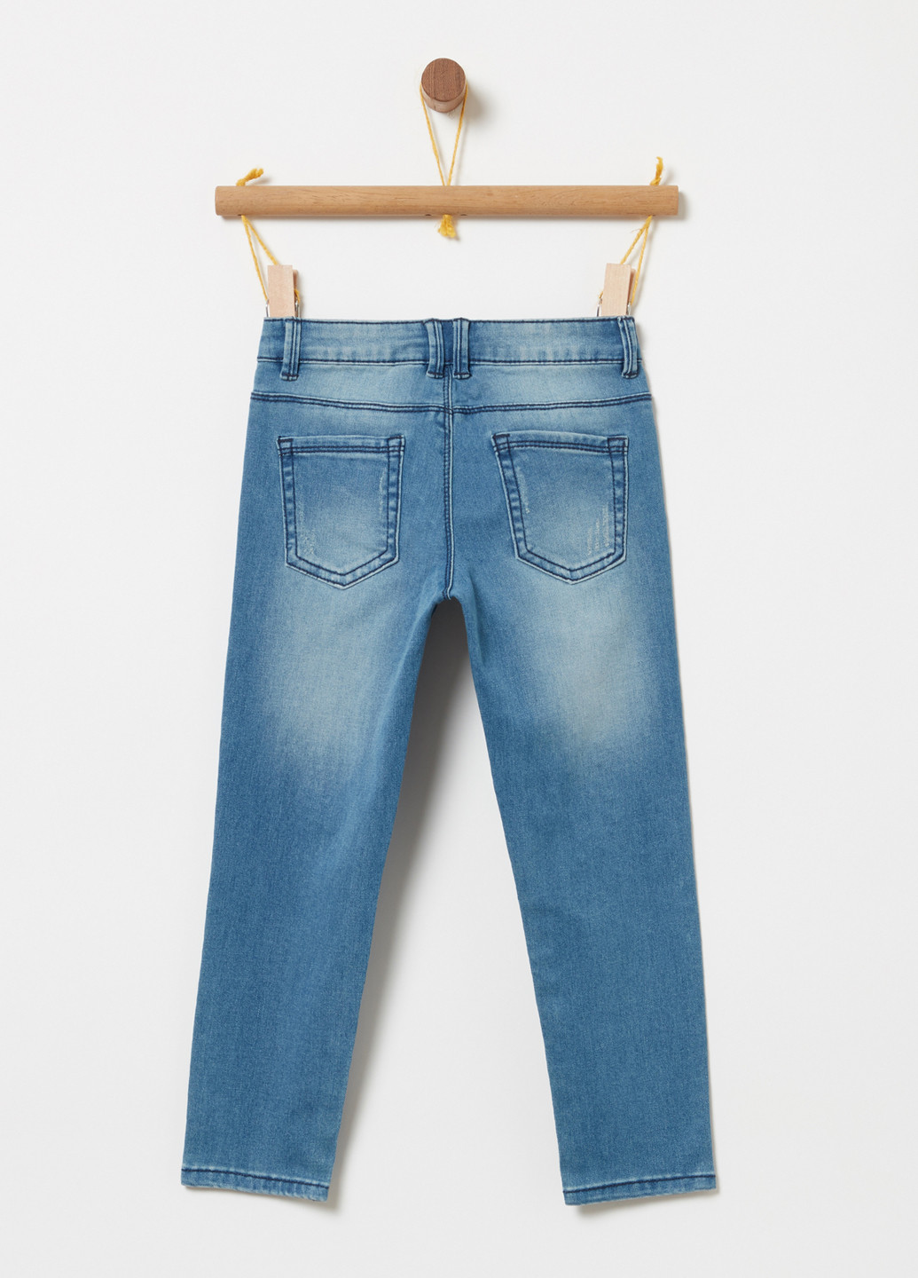 Голубые демисезонные джинсы Oviesse