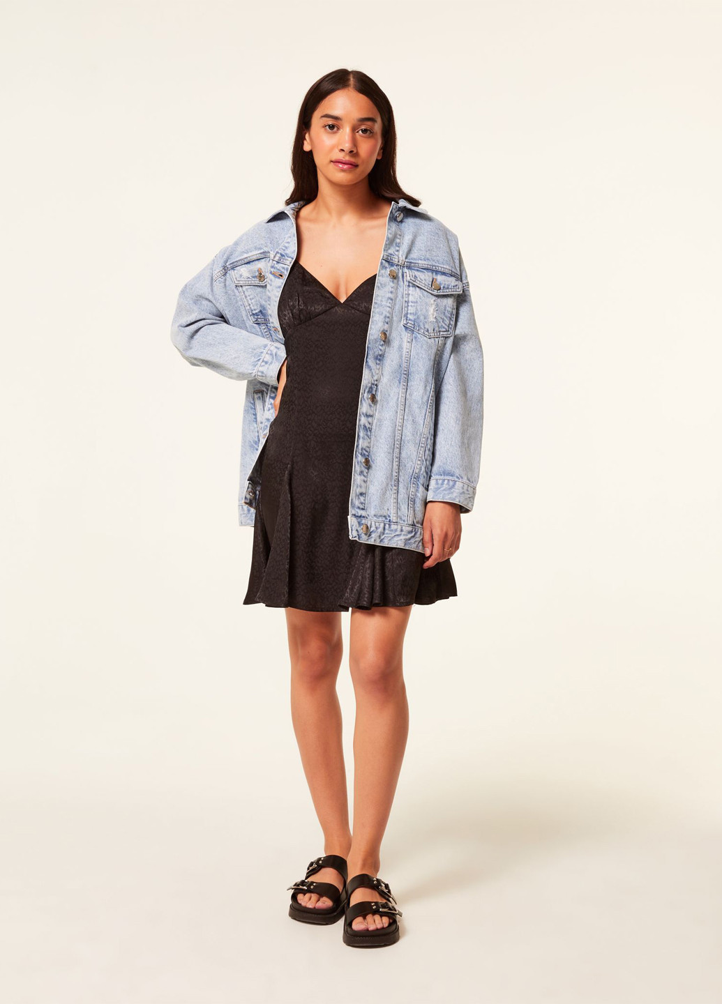 Черное кэжуал платье платье-комбинация Jennyfer однотонное