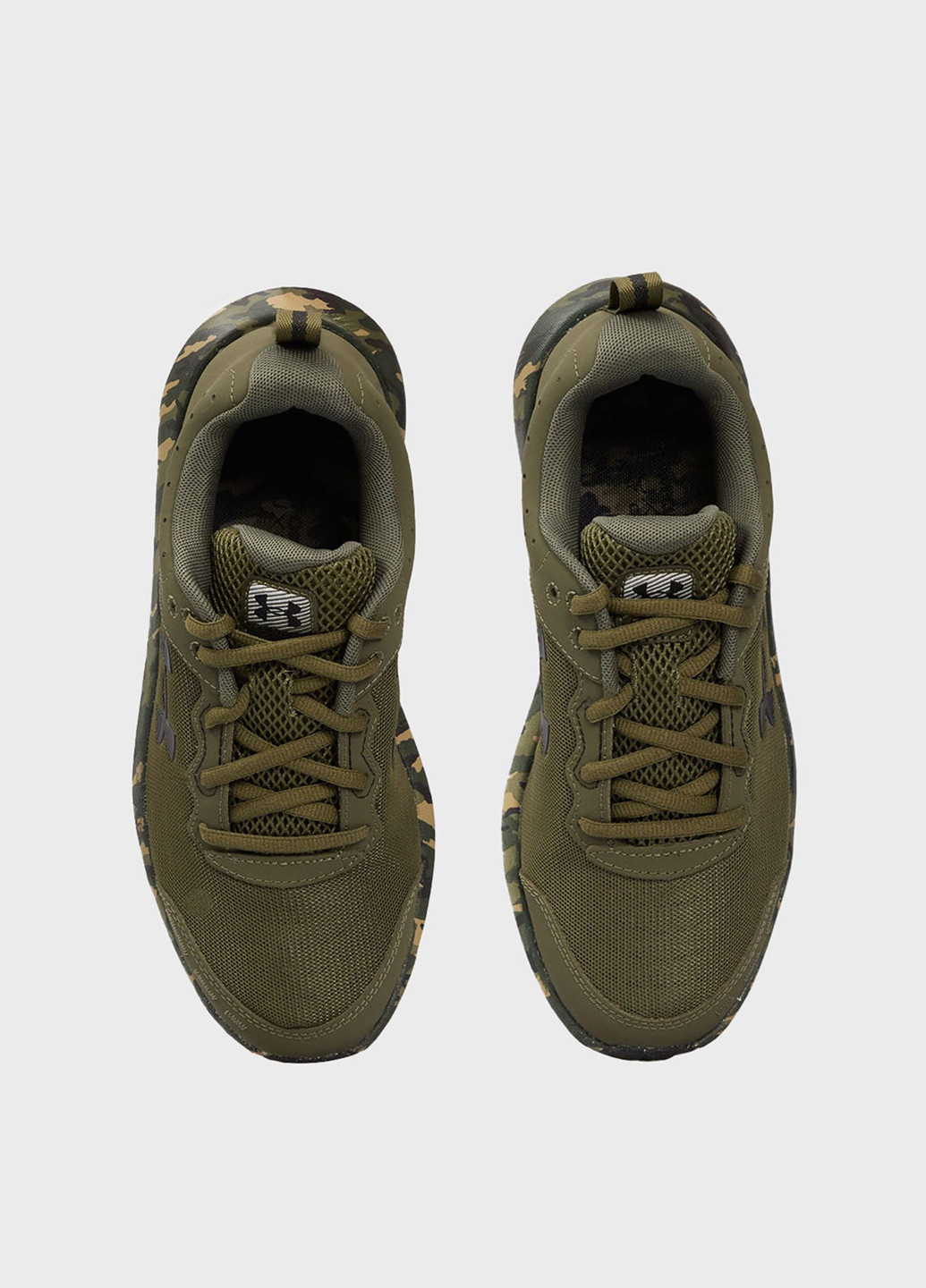 Оливковые (хаки) демисезонные кроссовки Under Armour