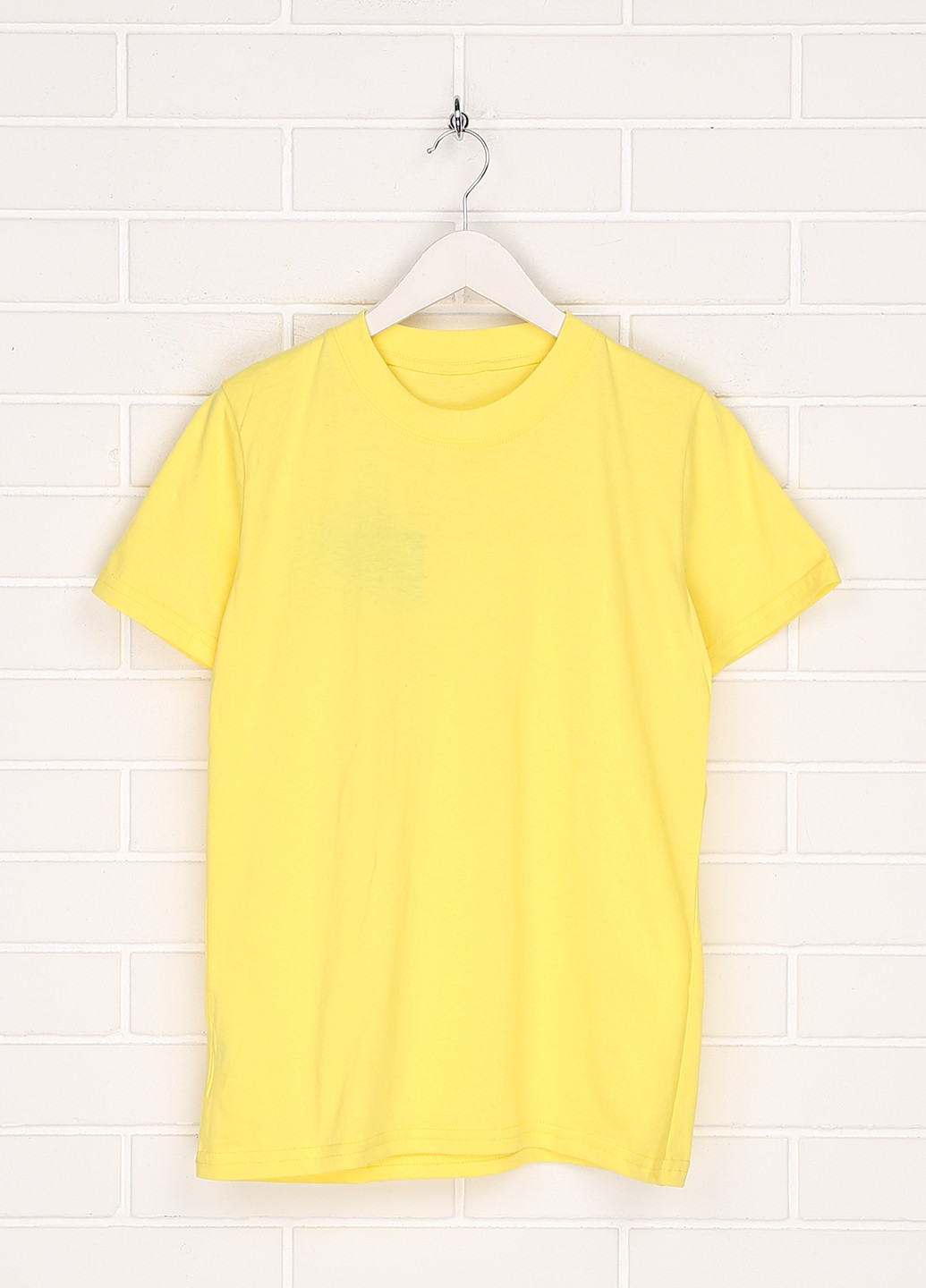 Желтая летняя футболка Malta