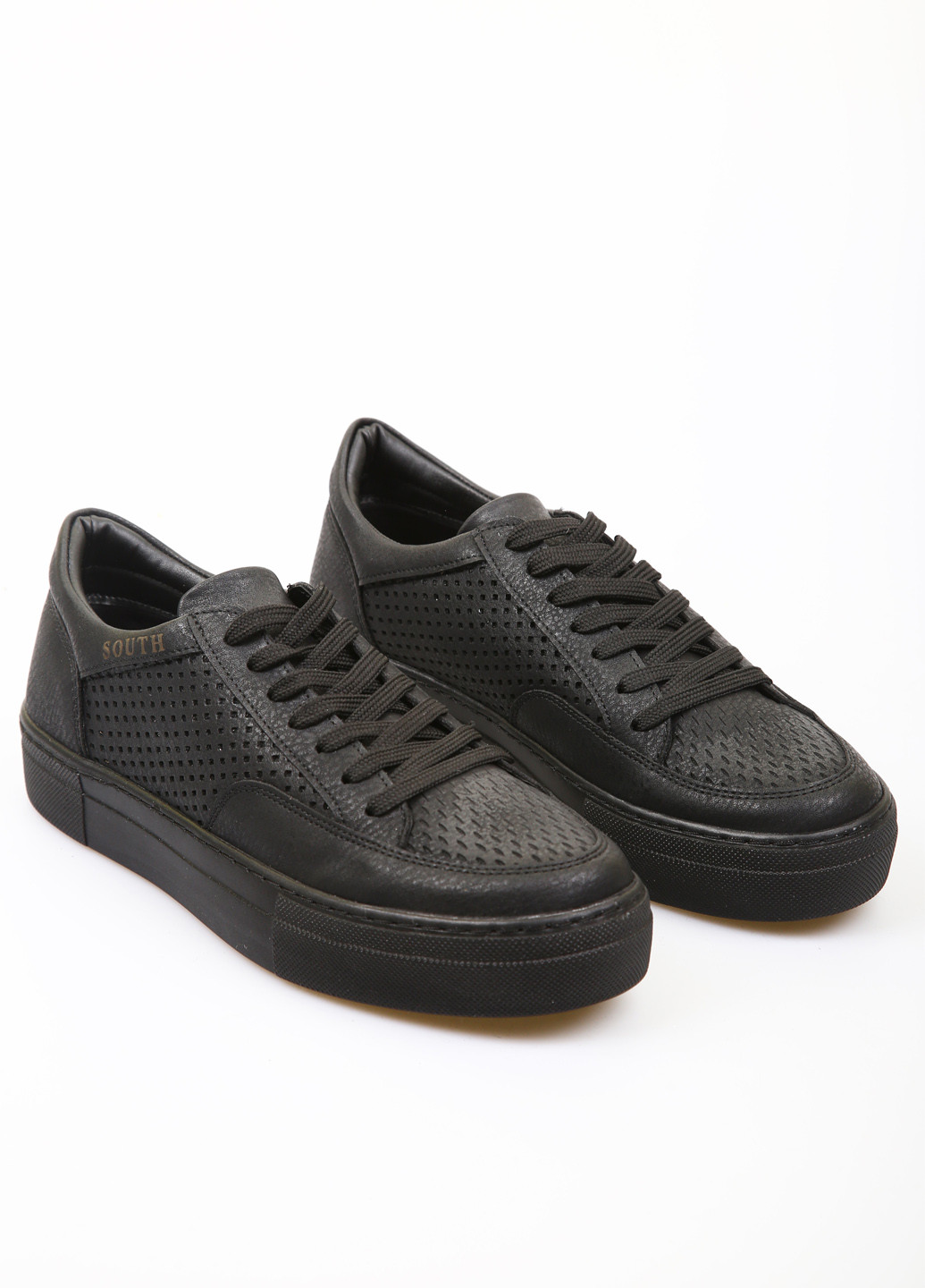 Чорні кеди South