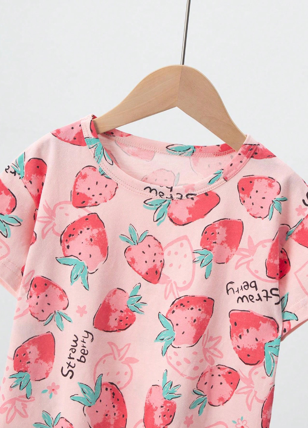 Комбинированная всесезон пижама (футболка, шорты) футболка + шорты SHEIN