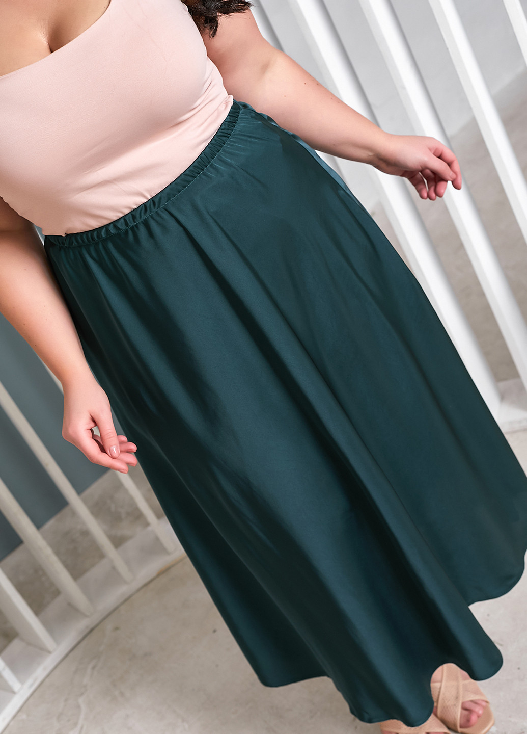 Темно-зеленая кэжуал однотонная юбка Elfberg клешированная