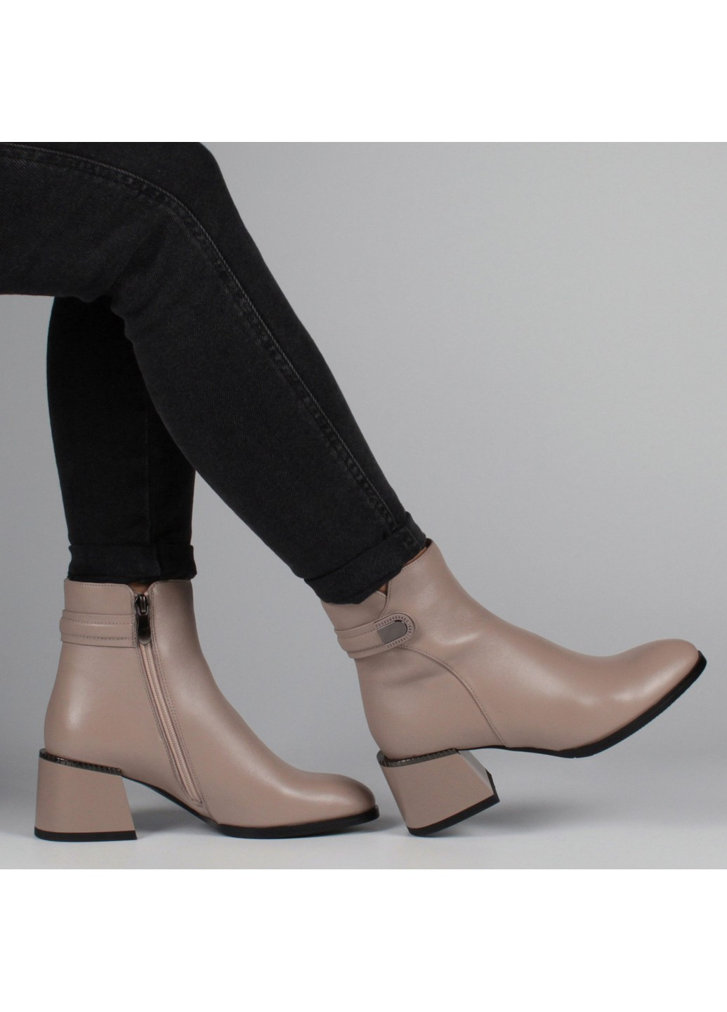 Осенние женские ботинки на каблуке 198716 Buts