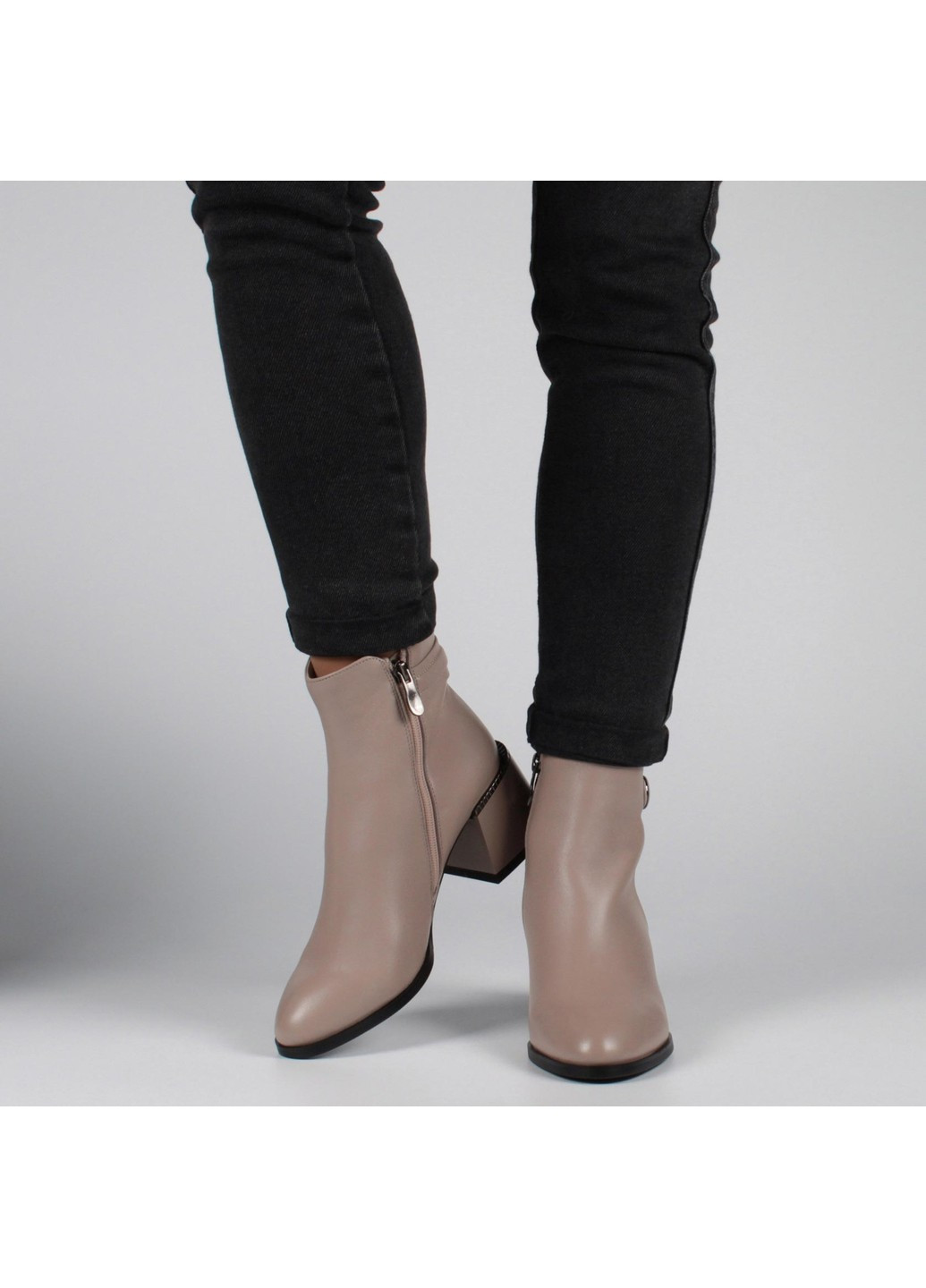 Осенние женские ботинки на каблуке 198716 Buts