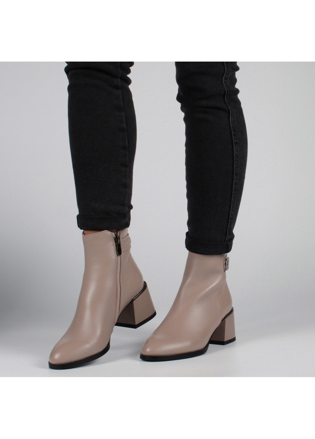 Осенние женские ботинки на каблуке 198716 Buts