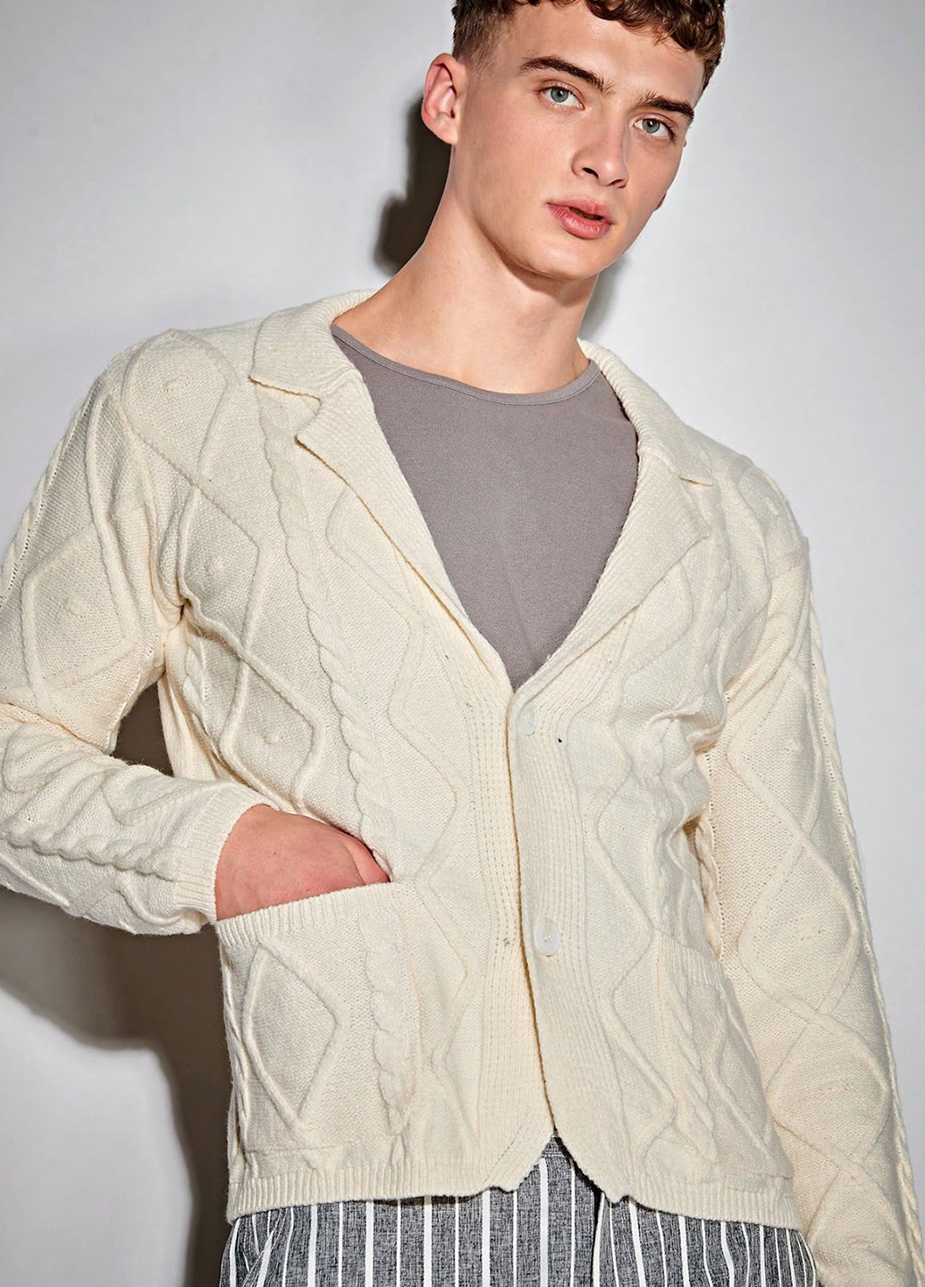 Молочный демисезонный кардиган SHEIN