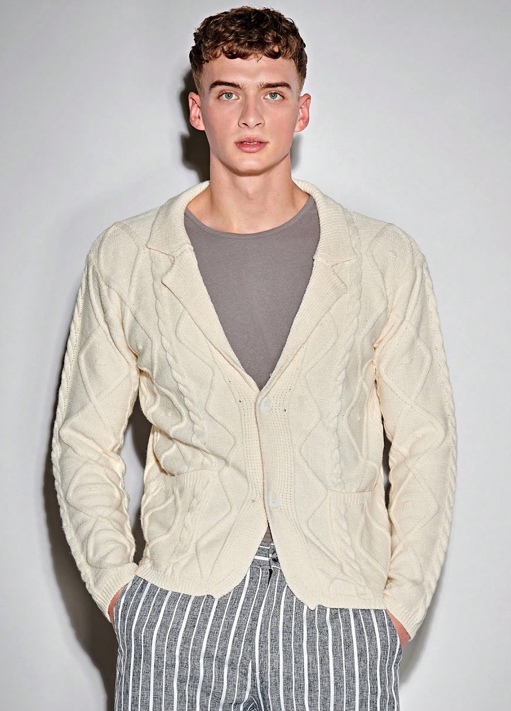 Молочный демисезонный кардиган SHEIN