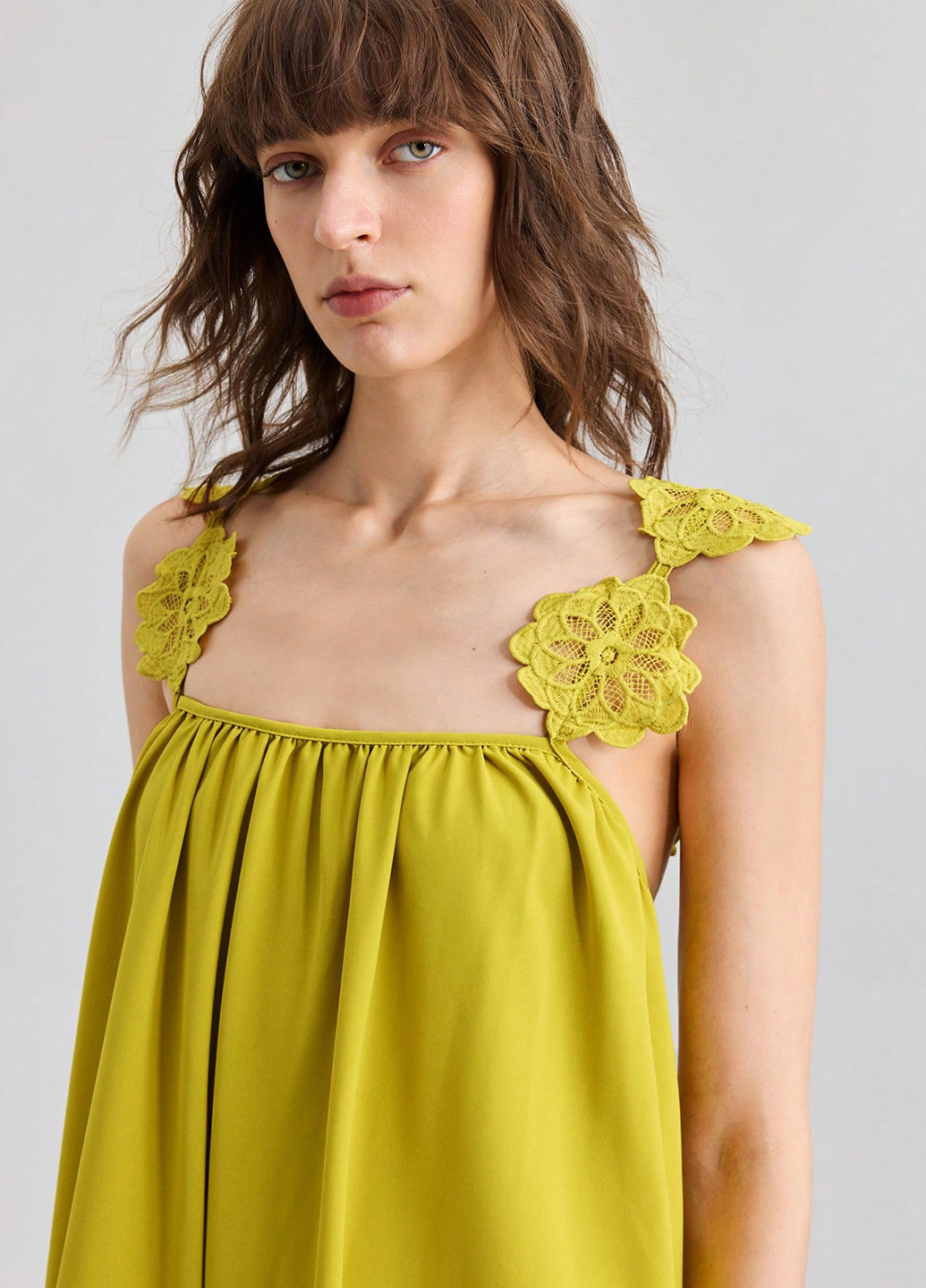 Горчичное праздничный, кэжуал платье а-силуэт, с открытой спиной SHEIN однотонное