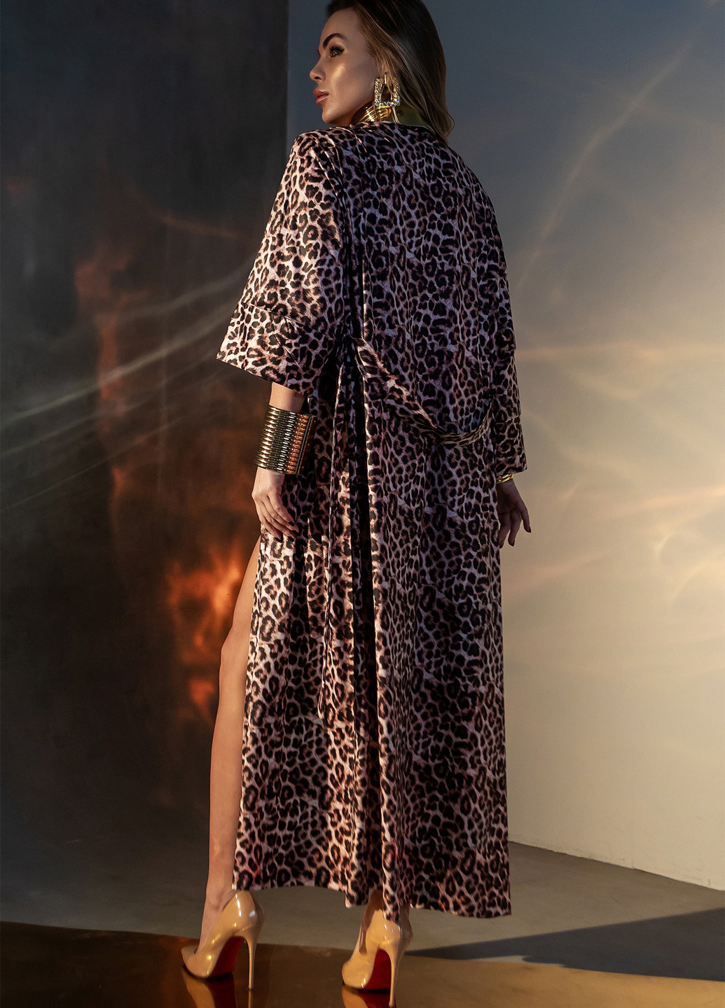 Довгий халат з поясом із легкої принтованної мікрофібри TOTALFIT (322346478)