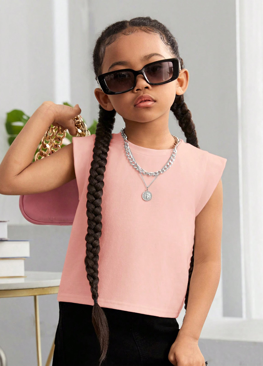 Светло-розовая летняя футболка SHEIN