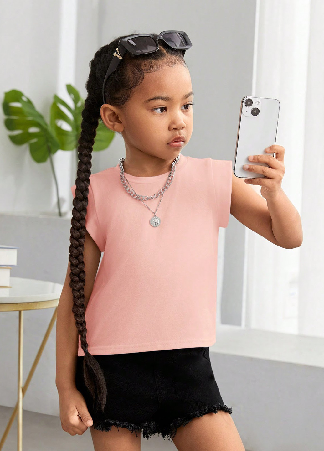 Светло-розовая летняя футболка SHEIN