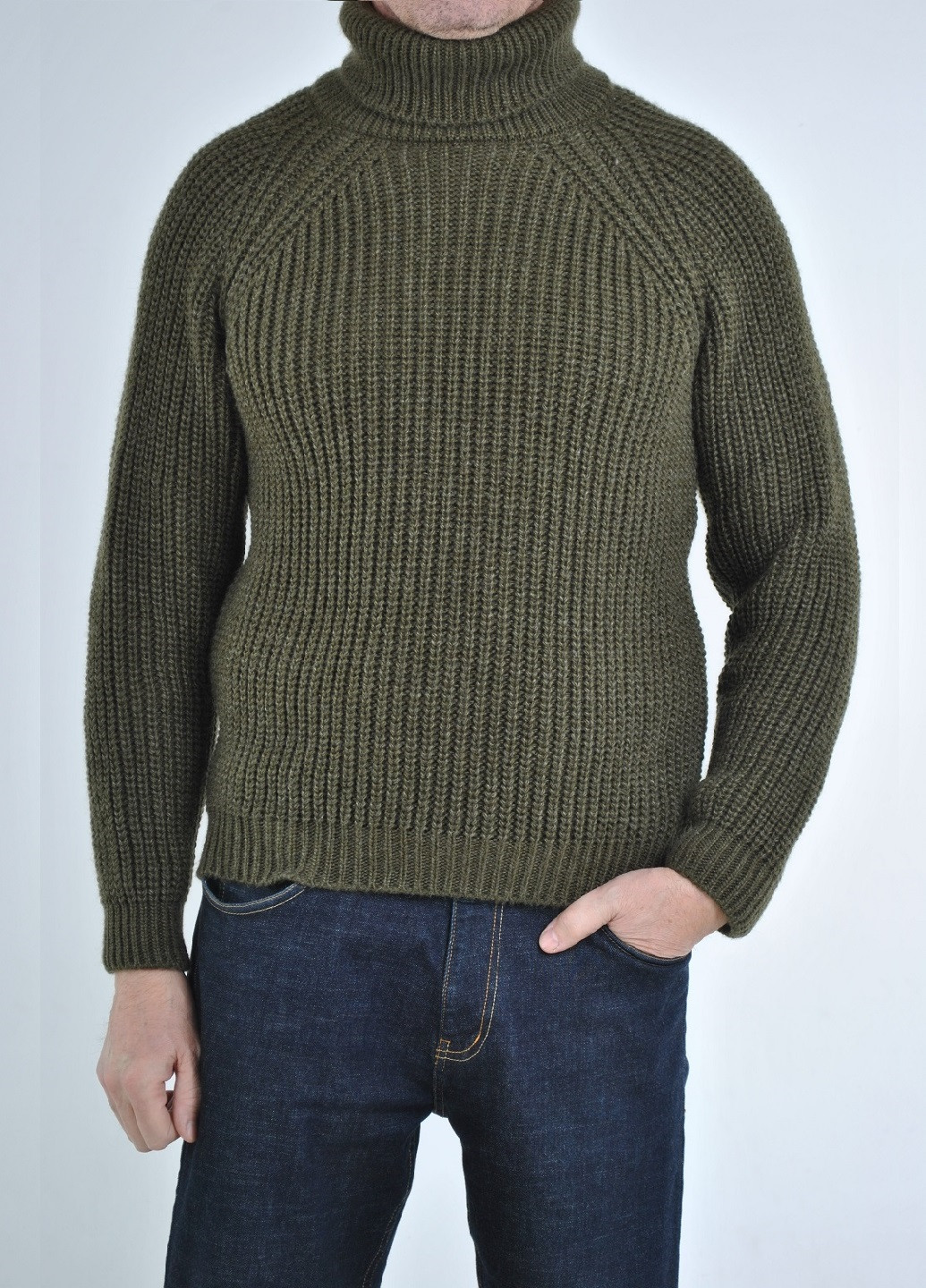 Оливковый (хаки) зимний свитер крупной вязки Berta Lucci