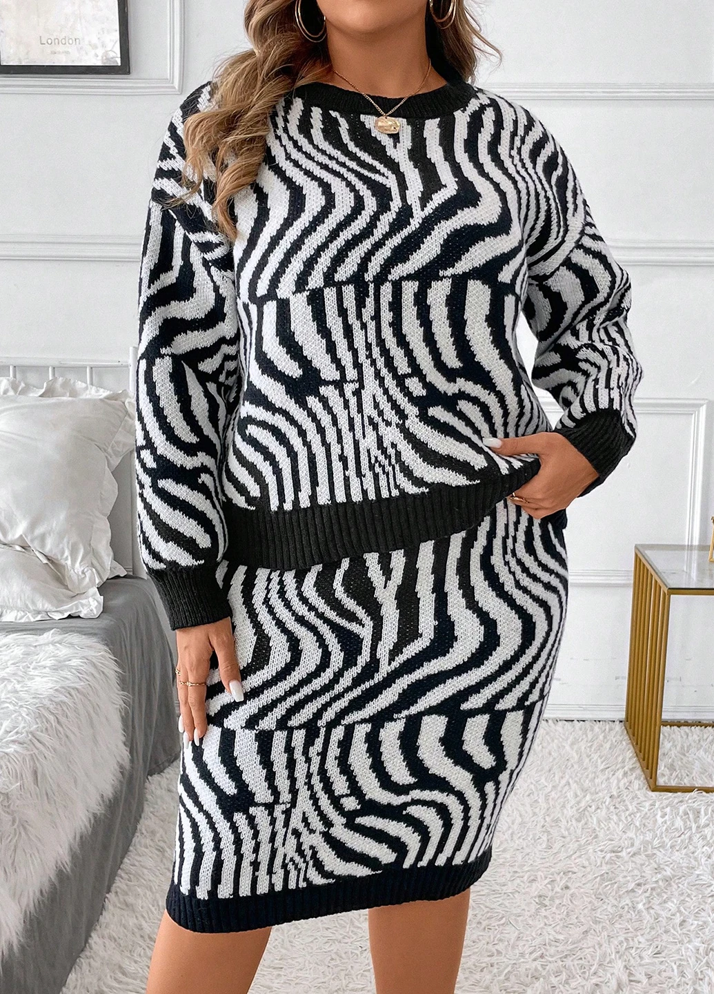 Костюм (джемпер, спідниця) SHEIN (334101940)