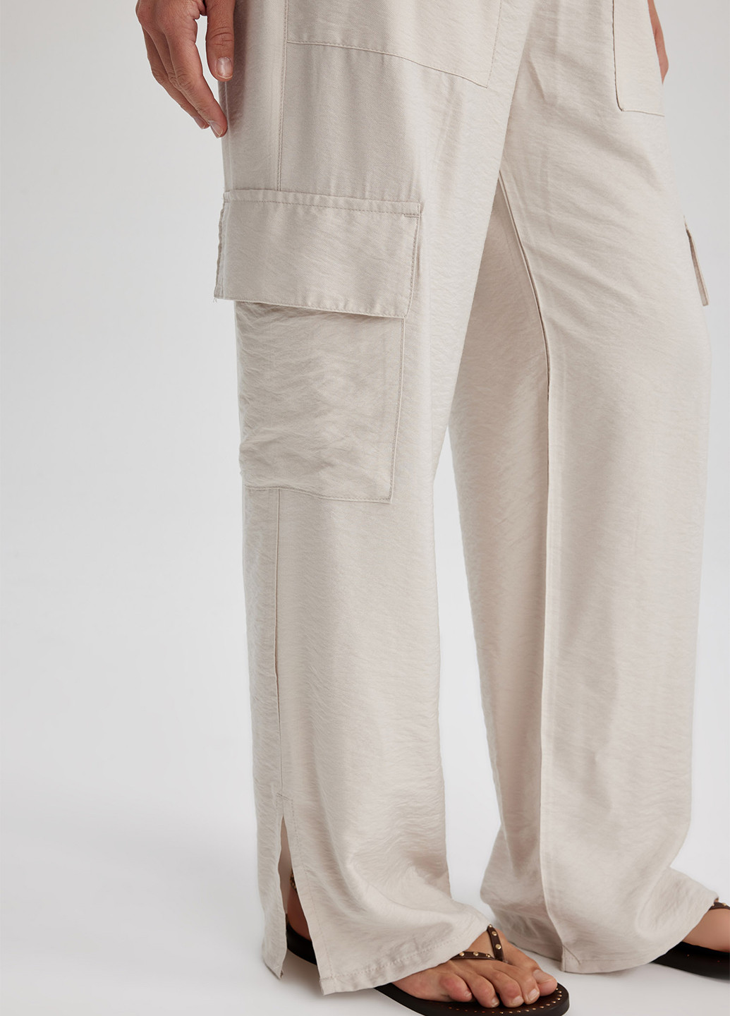 Светло-бежевые кэжуал летние карго брюки DeFacto