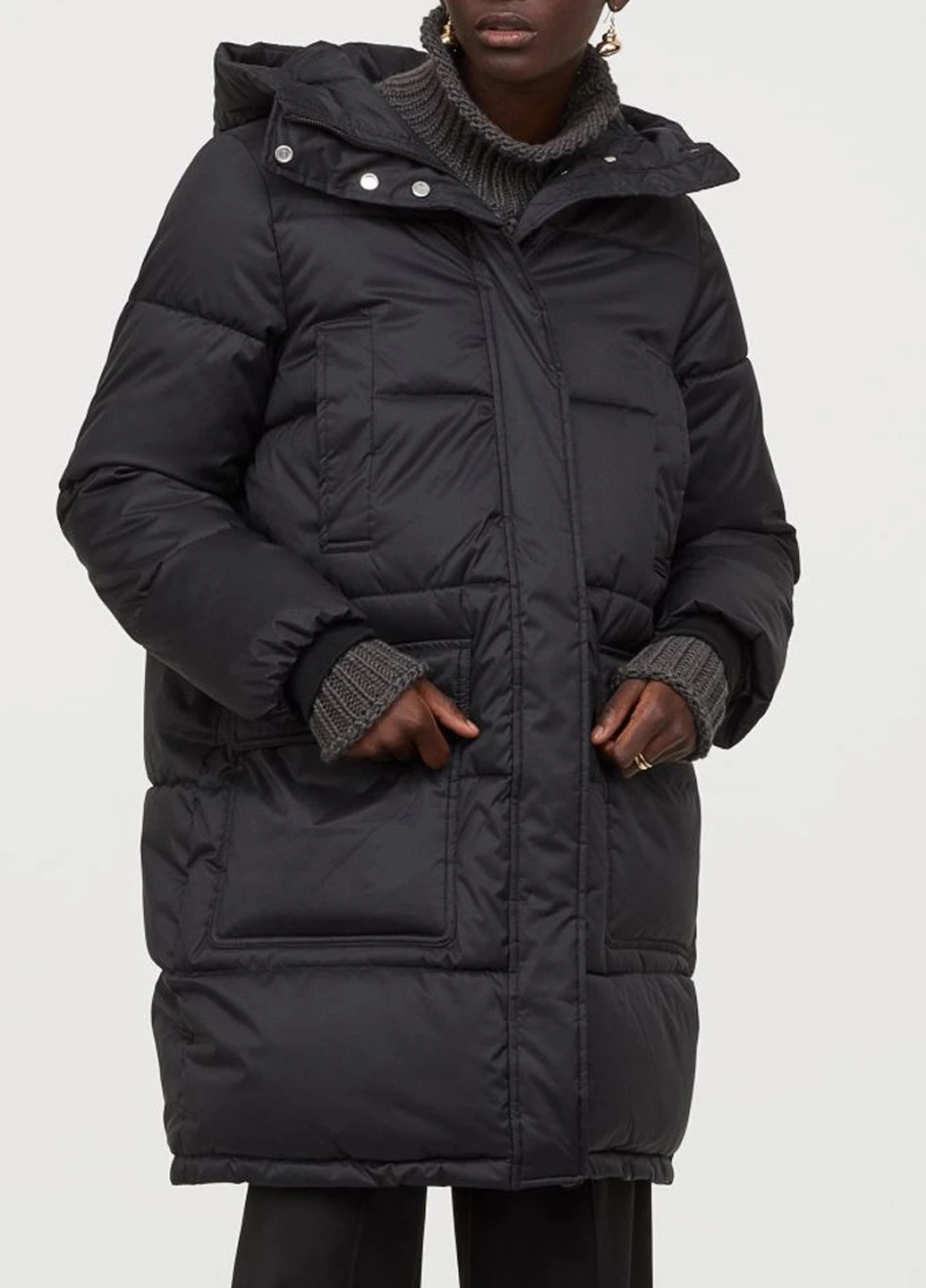 Чорна зимня куртка H&M