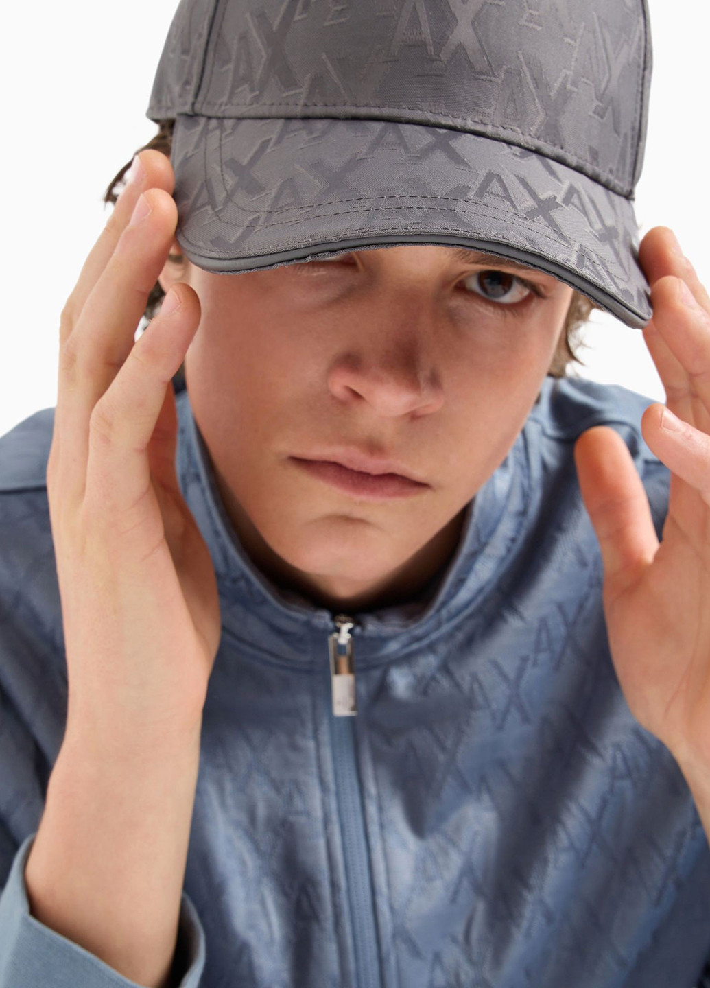 Кепка Armani Exchange (353784100)