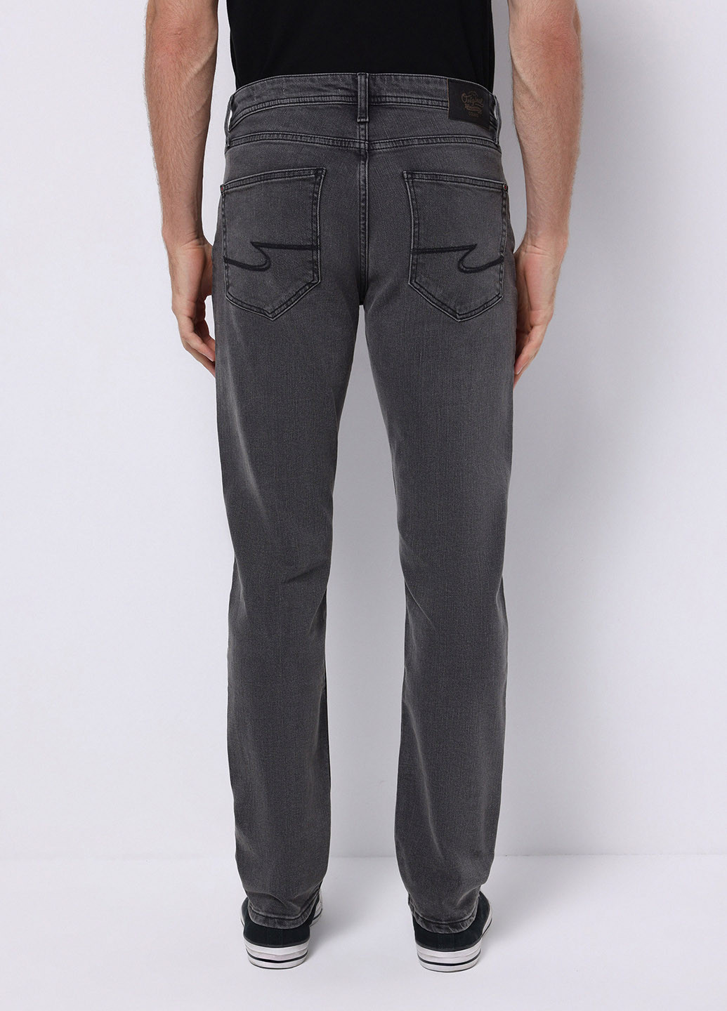 Черные демисезонные прямые джинсы Colin's