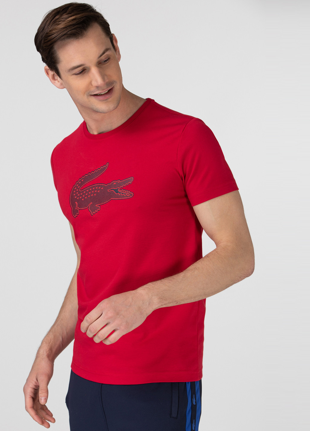 Красная футболка Lacoste