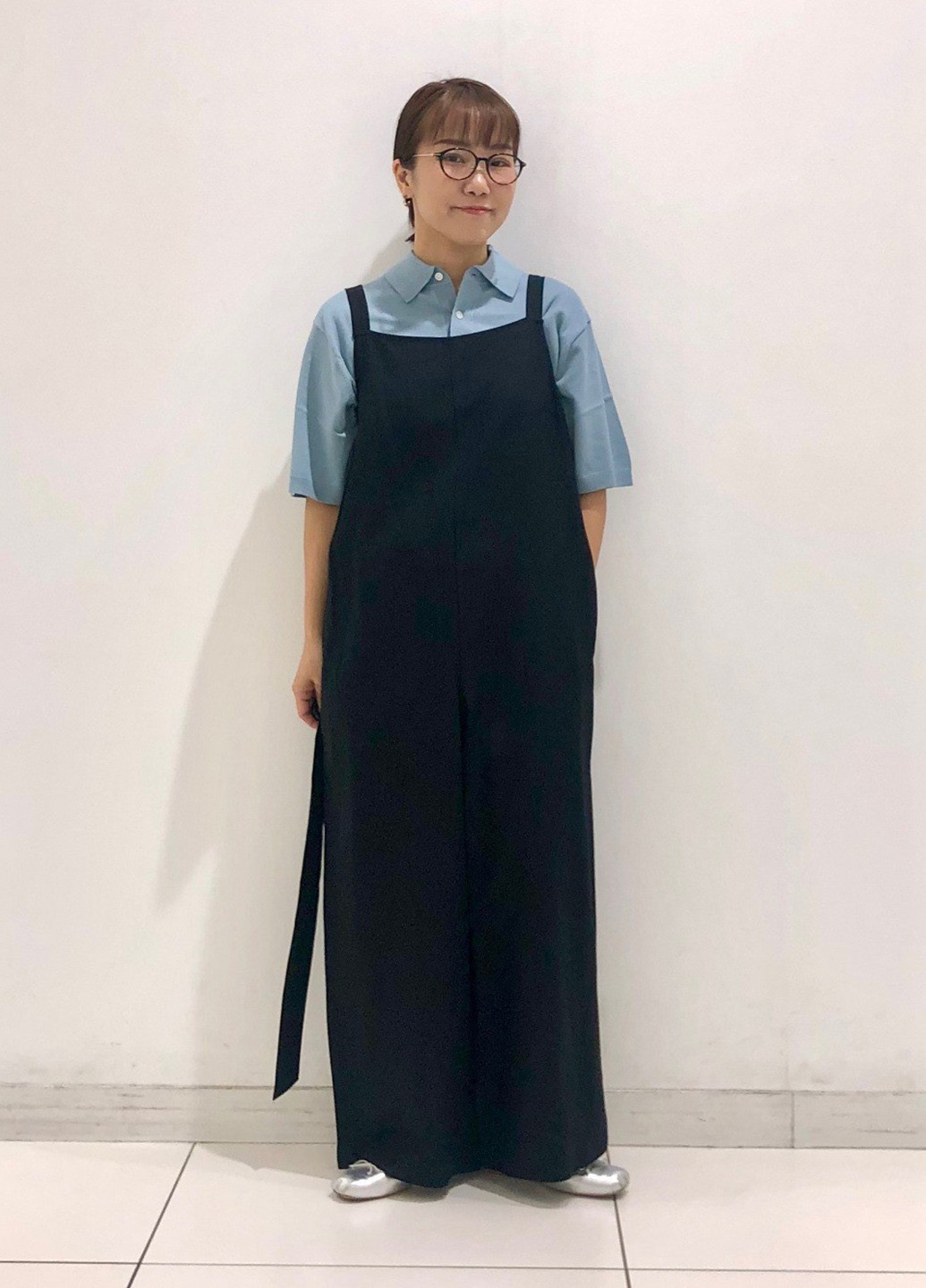 Комбинезон Uniqlo комбинезон-брюки однотонный чёрный кэжуал лен, вискоза