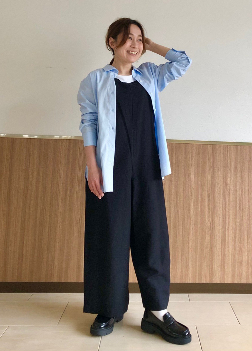 Комбинезон Uniqlo комбинезон-брюки однотонный чёрный кэжуал лен, вискоза