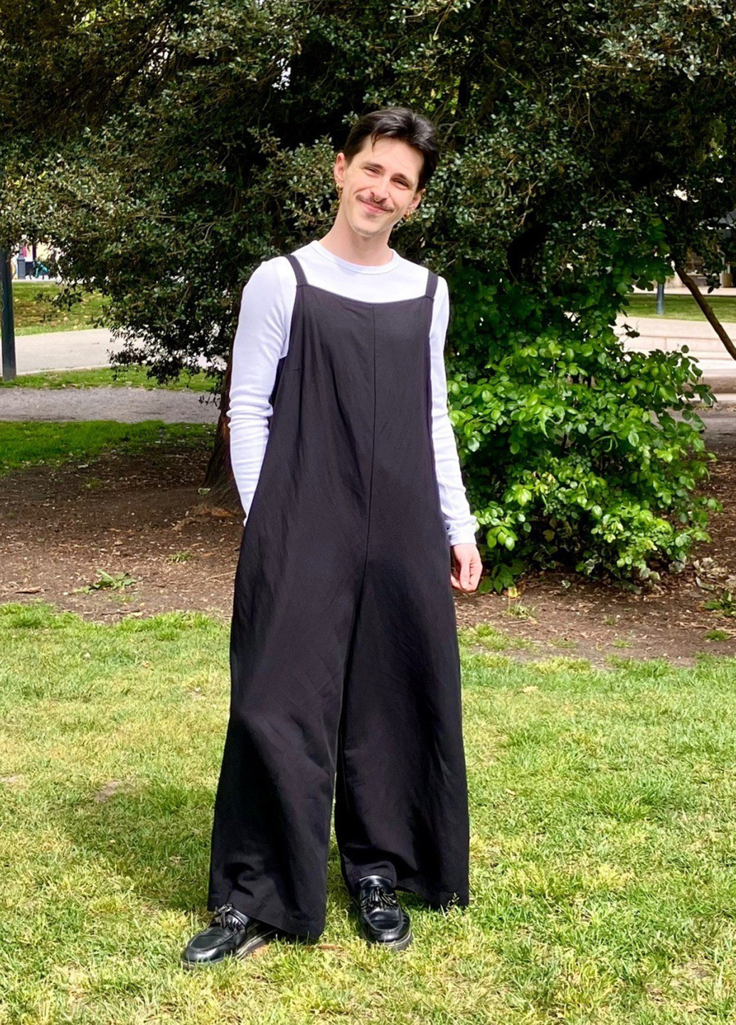 Комбинезон Uniqlo комбинезон-брюки однотонный чёрный кэжуал лен, вискоза