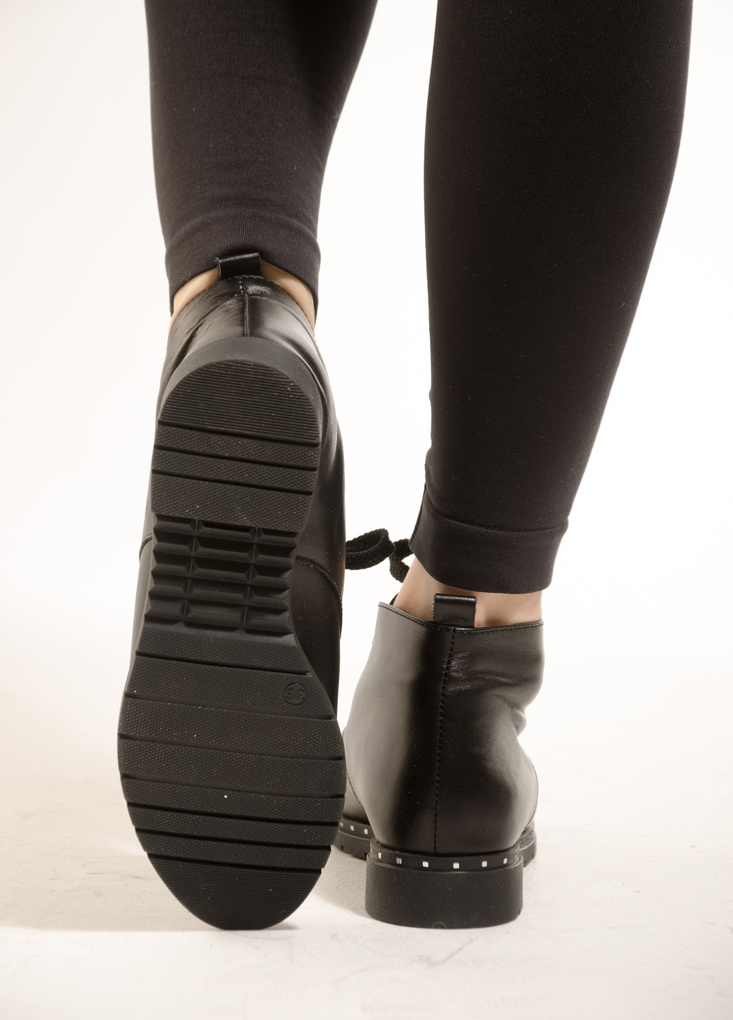 Шкіряні стильні дезерти на шнурівці INNOE ботинки (254953010)