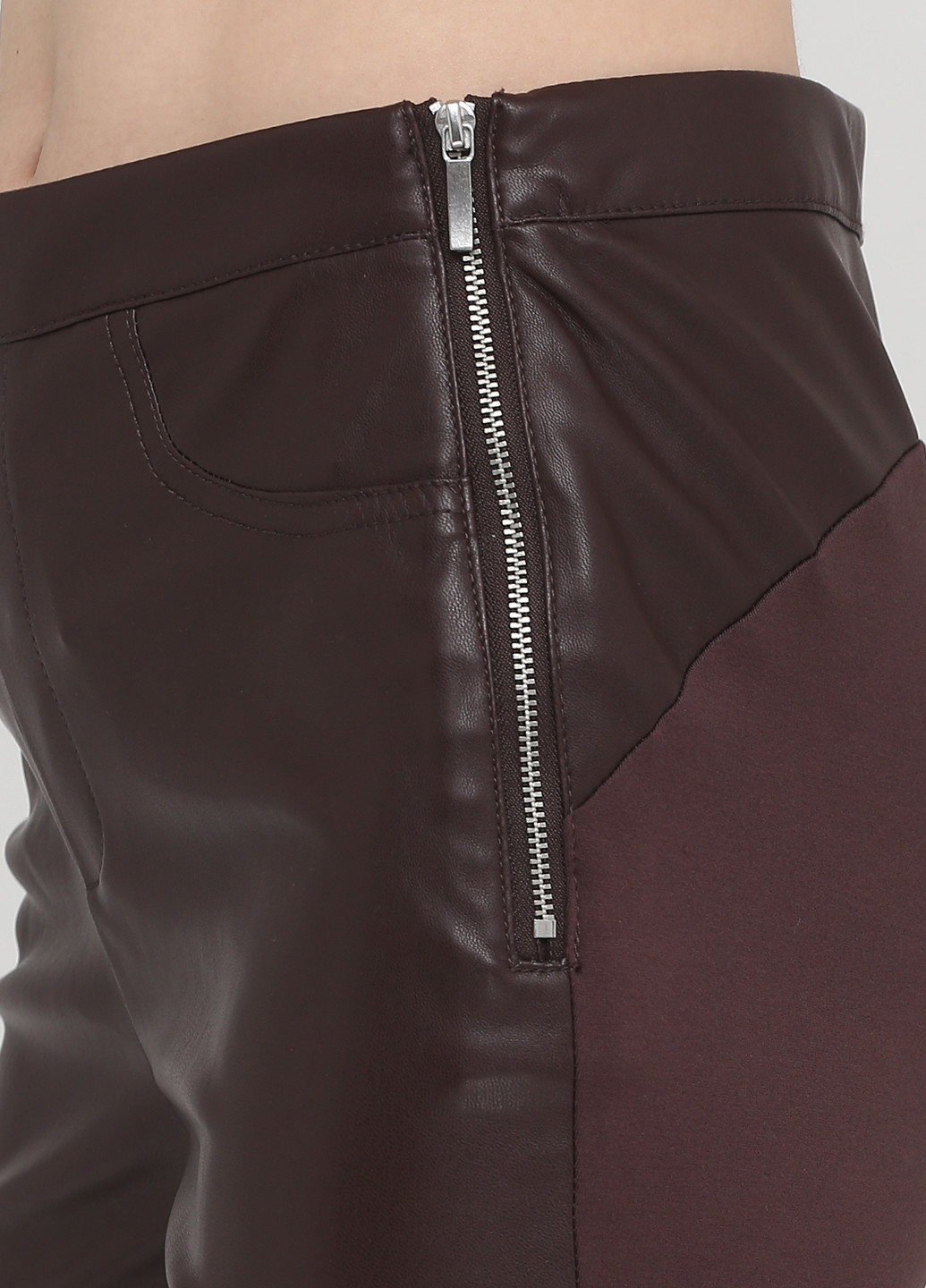 Темно-коричневые кэжуал демисезонные зауженные, укороченные брюки C&A