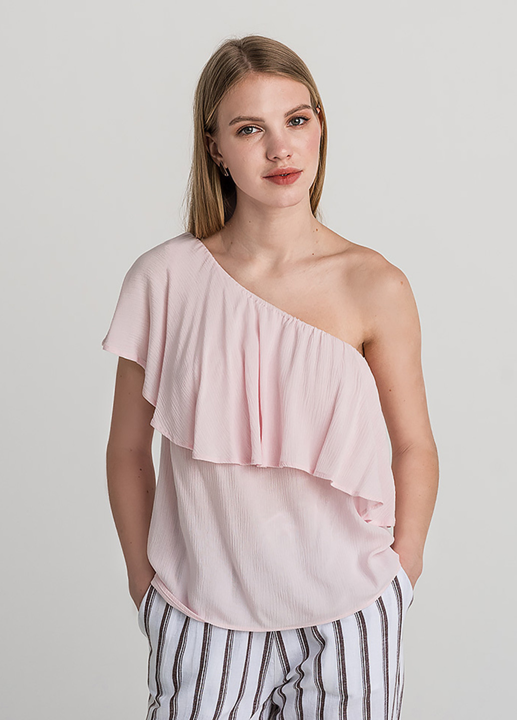 Светло-розовая летняя блузка befree