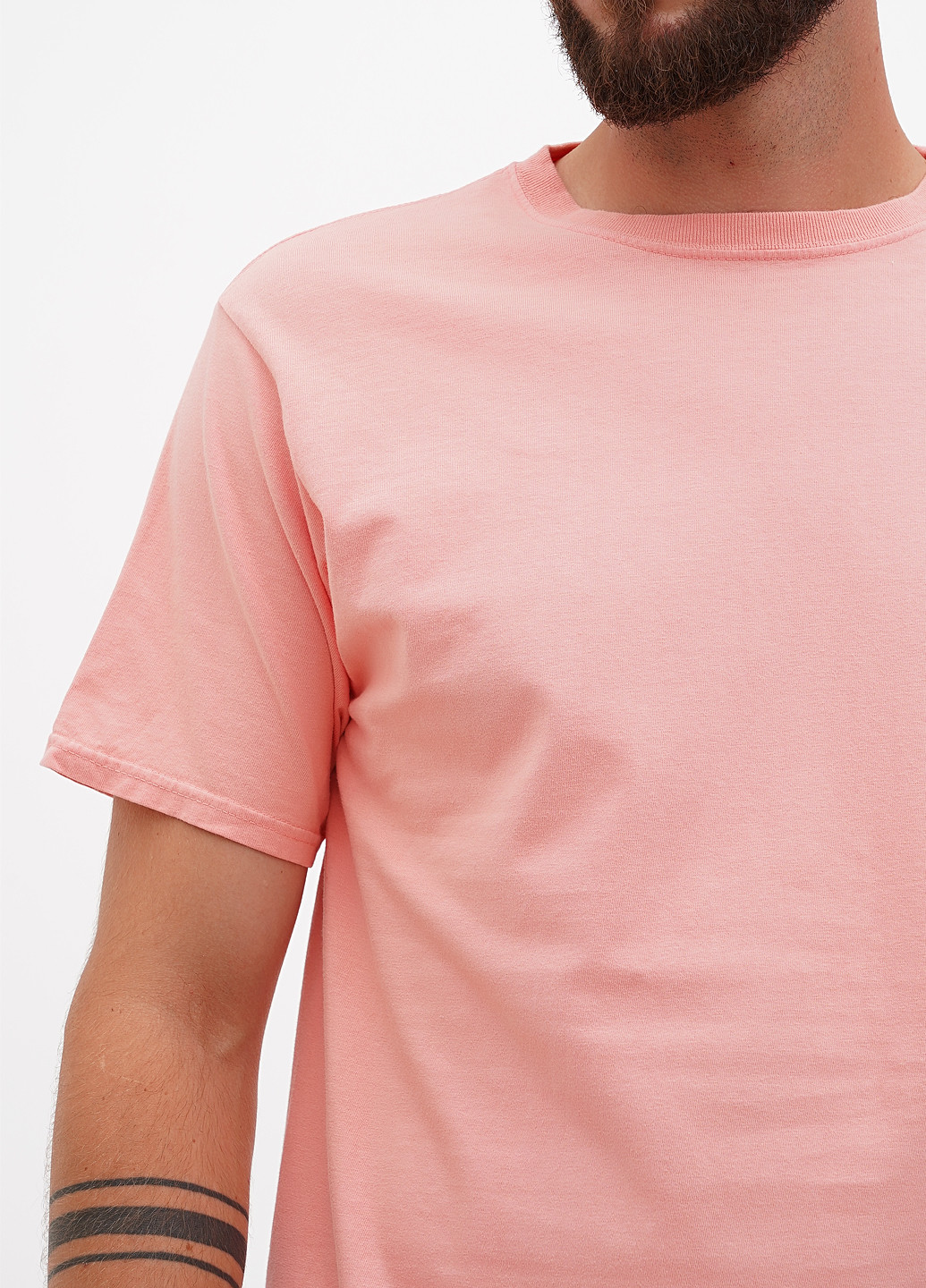 Персиковая футболка Blue 84
