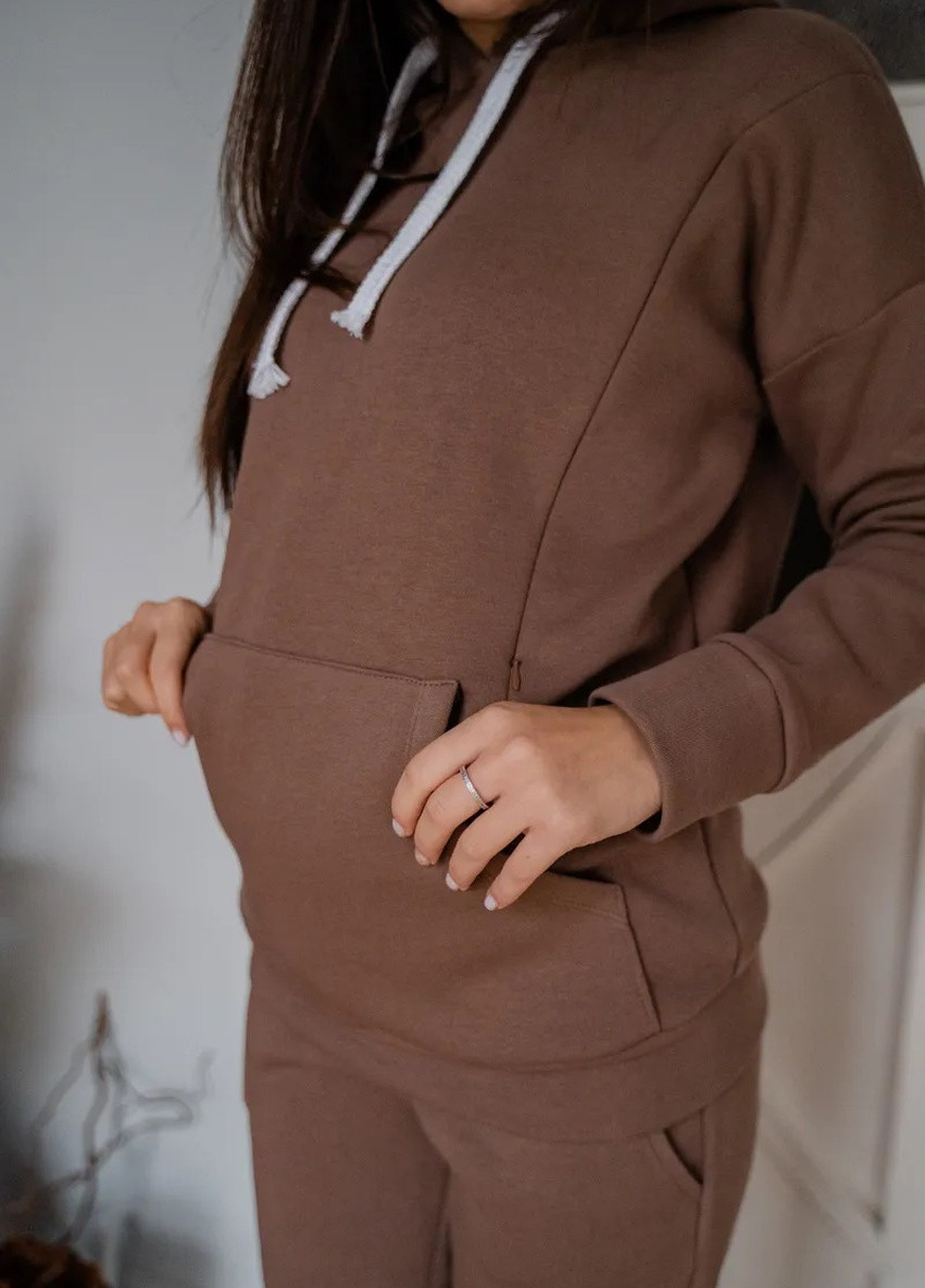 Мягкий спортивный костюм для беременных и кормящих на флисе с секретом кормления коричневый To Be (247098892)