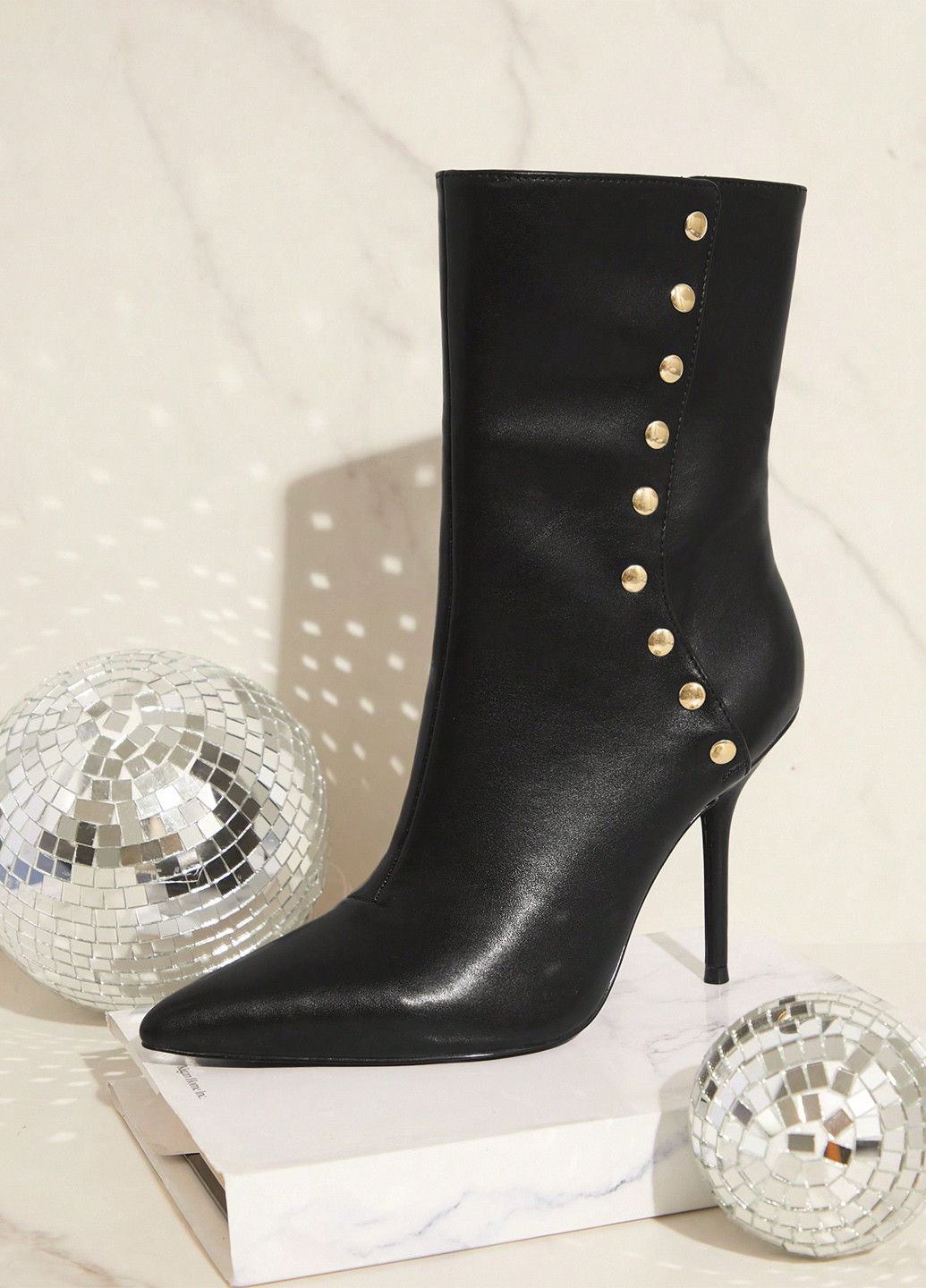 Черные демисезонная ботильоны SHEIN