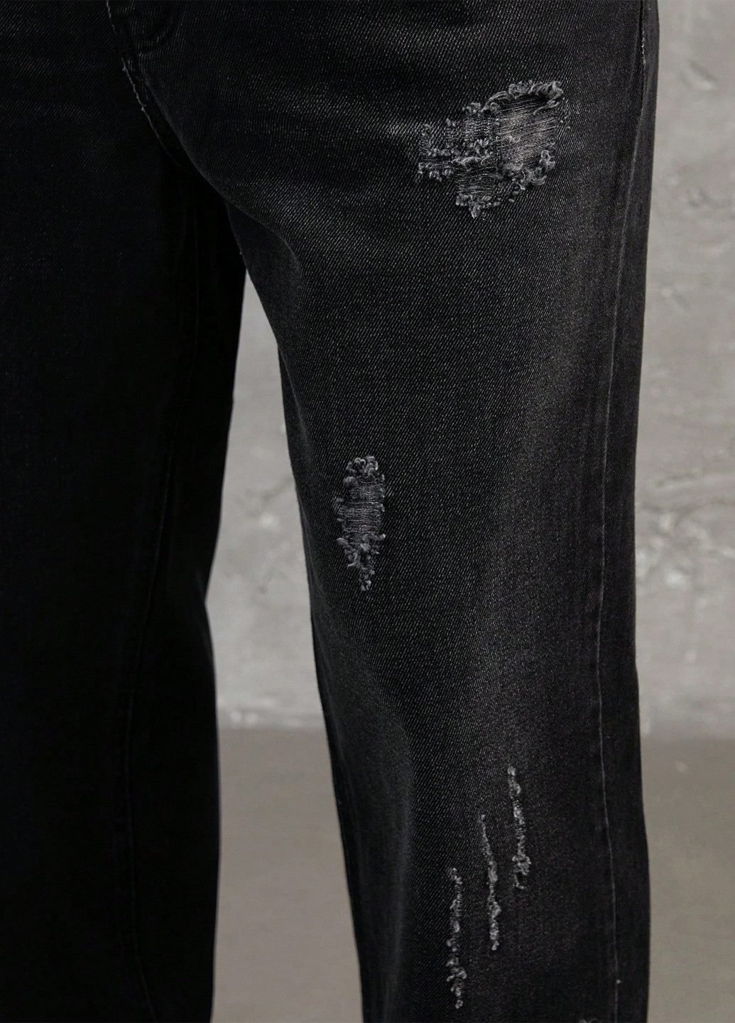 Черные демисезонные прямые джинсы SHEIN